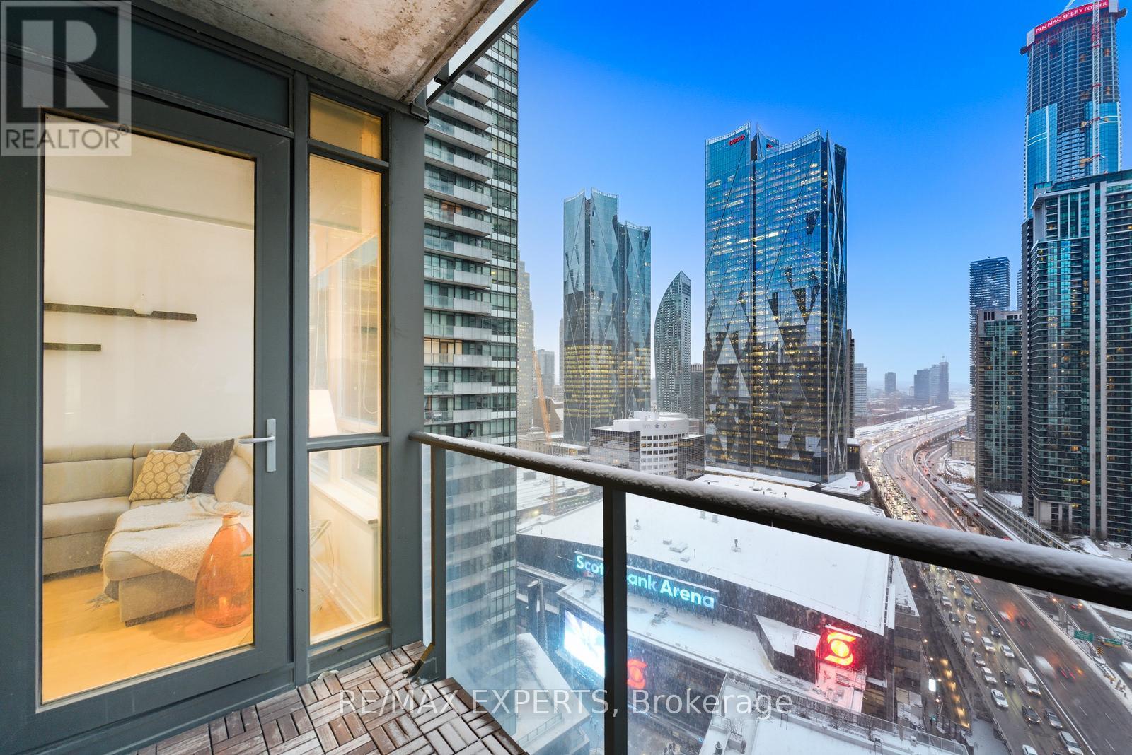 2405 - 55 Bremner Boulevard, Toronto, Ontario  M5J 0A6 - Photo 24 - C12979358