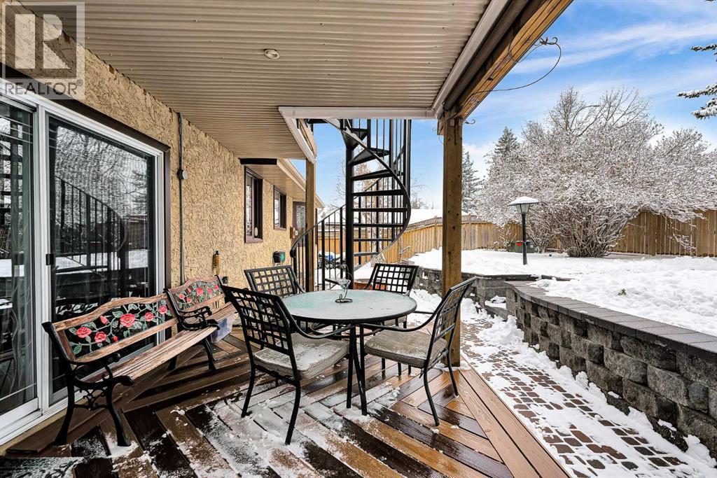 511 Woodpark Crescent SW, Calgary, Alberta  T2W 2S1 - Photo 39 - A2299796