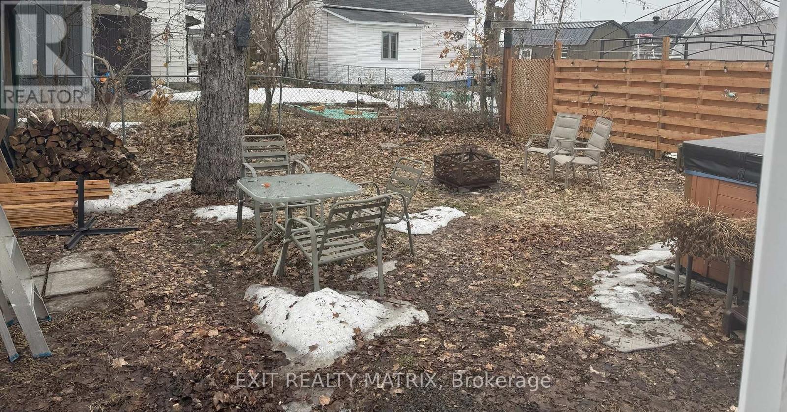 376 Telegraph Road, Alfred And Plantagenet, Ontario K0B 1A0 - Photo 16 - X12941442