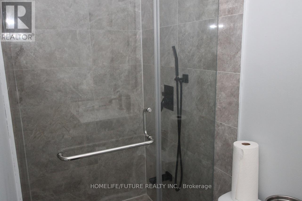 Main - 36 Baybrook Crescent, Toronto, Ontario  M1H 2R6 - Photo 8 - E12979290