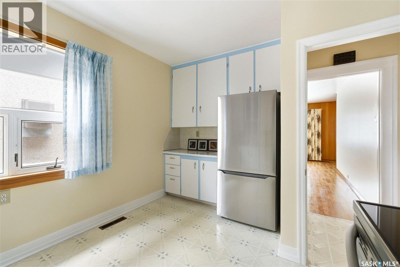 1921 Atkinson Street, Regina, Saskatchewan  S4N 3W6 - Photo 9 - SK032508