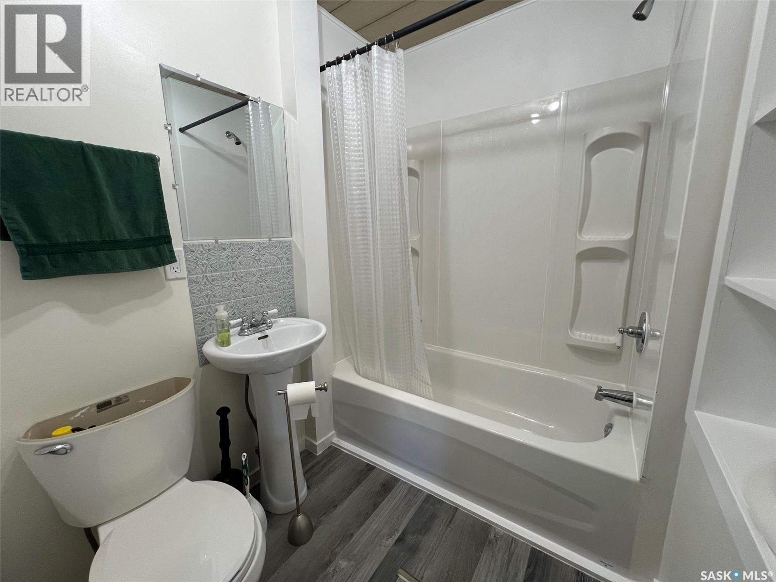 311 1st Street W, Wilkie, Saskatchewan  S0K 4W0 - Photo 12 - SK032506