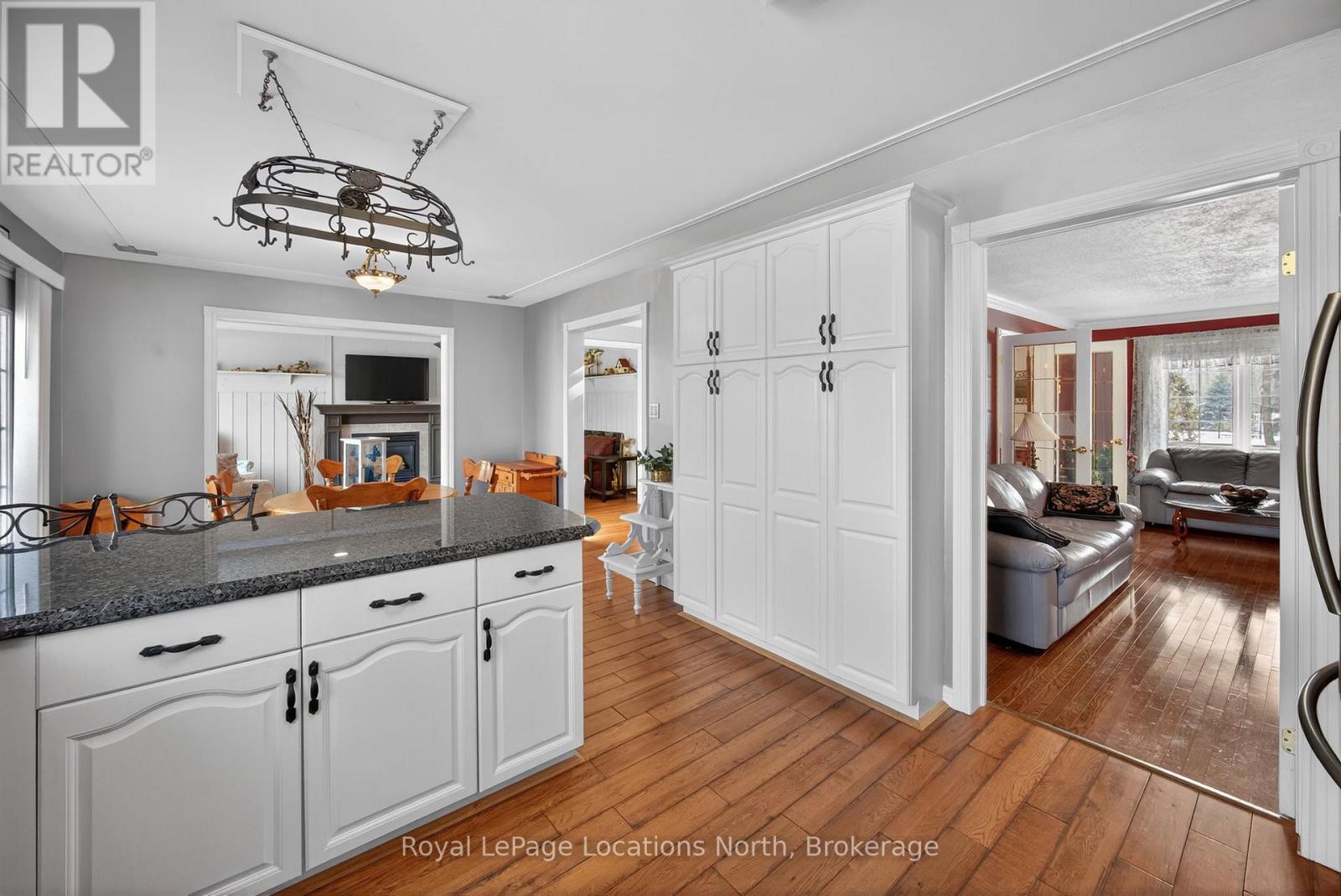 20 Green Mountain Court, Oro-Medonte, Ontario  L0L 2L0 - Photo 22 - S12800414