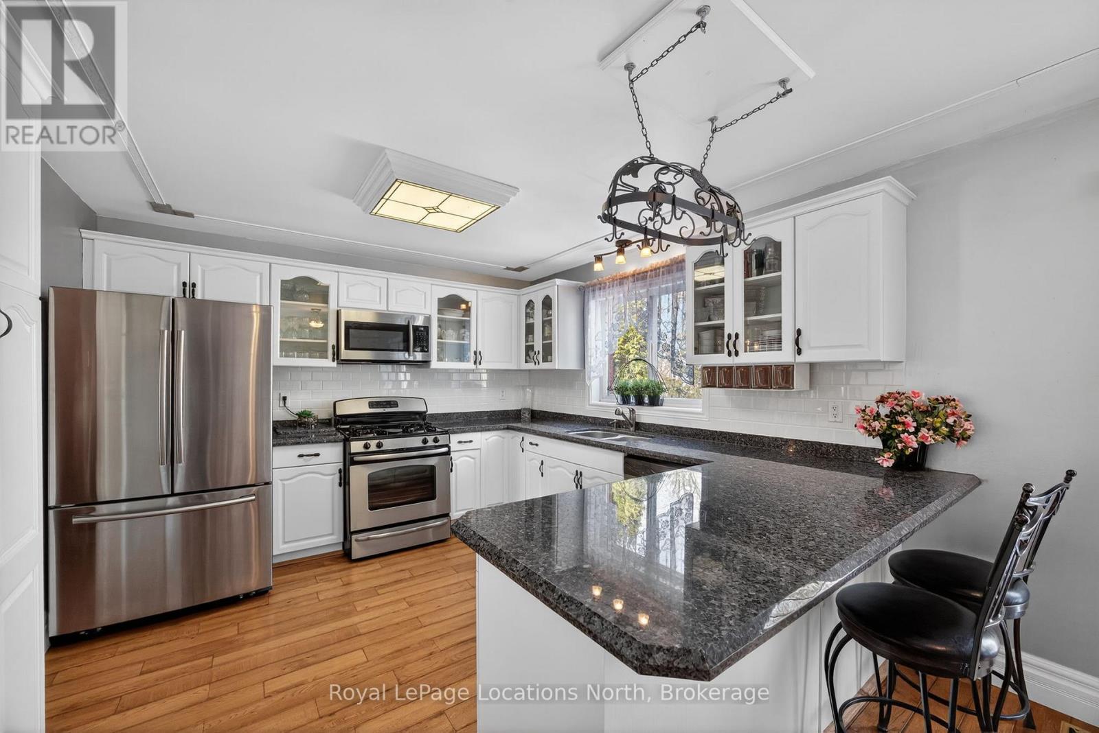 20 Green Mountain Court, Oro-Medonte, Ontario  L0L 2L0 - Photo 21 - S12800414