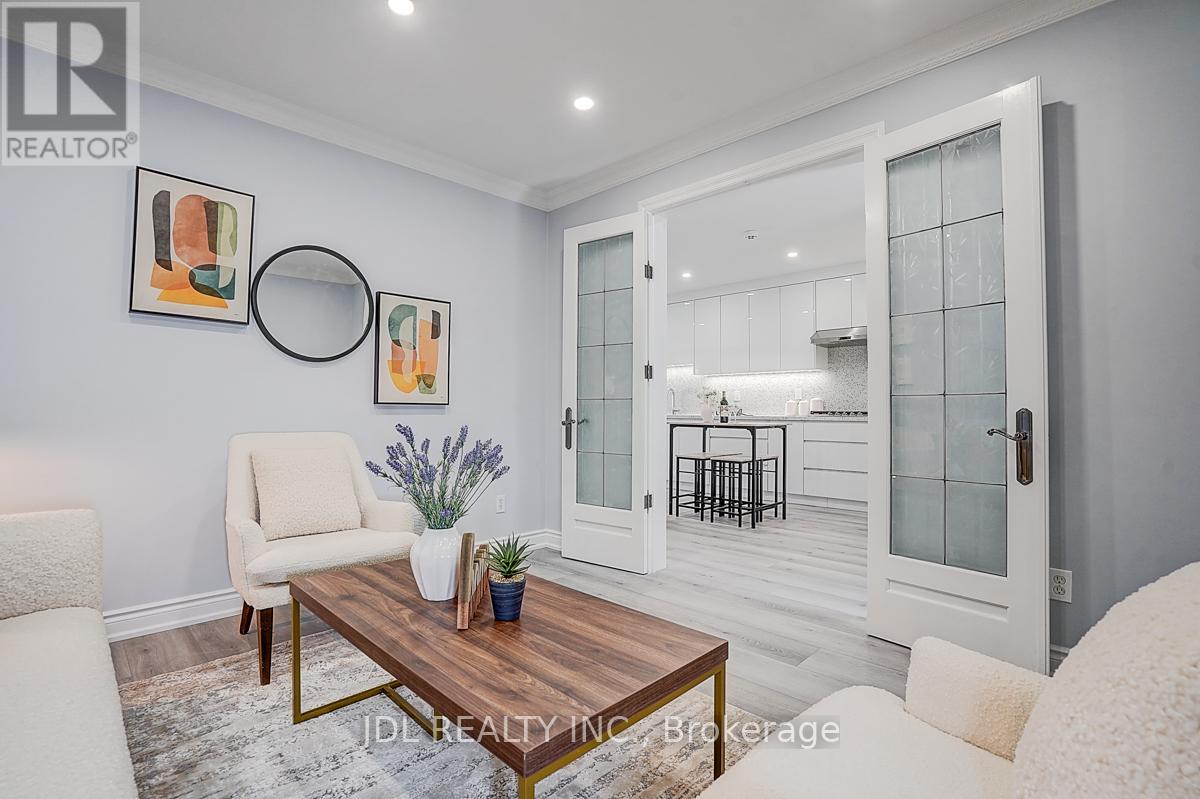 41 Emmitt Road W, Vaughan, Ontario  L6A 3V8 - Photo 12 - N12979308