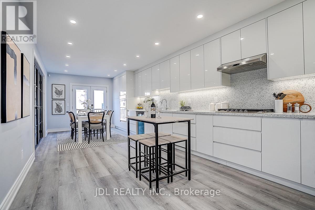 41 Emmitt Road W, Vaughan, Ontario  L6A 3V8 - Photo 13 - N12979308