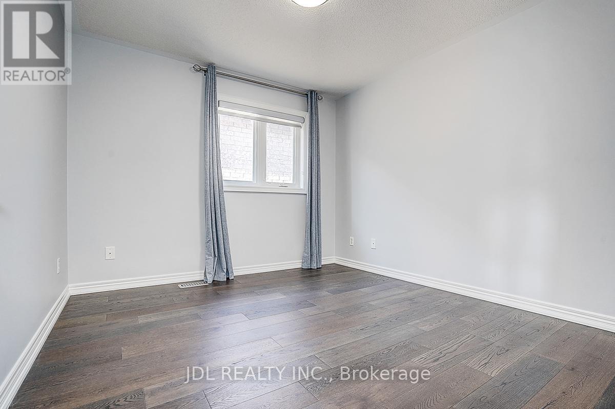 41 Emmitt Road W, Vaughan, Ontario  L6A 3V8 - Photo 41 - N12979308