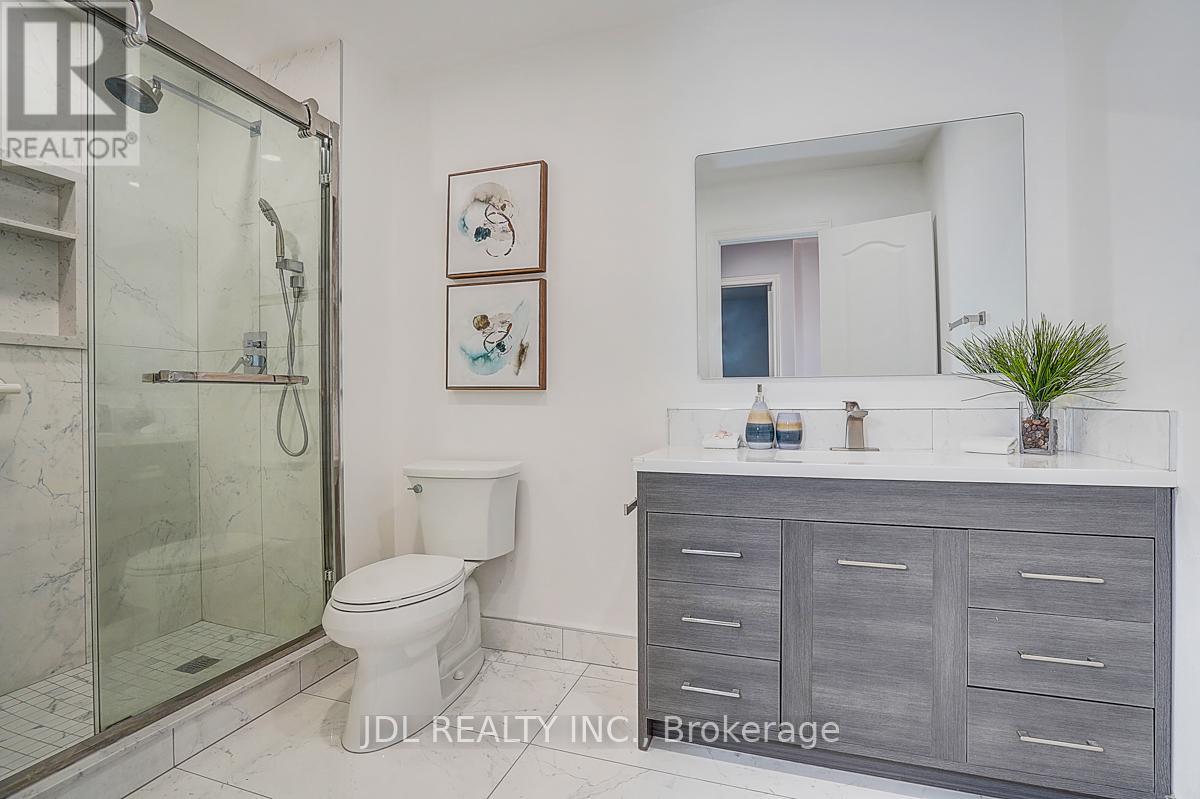 41 Emmitt Road W, Vaughan, Ontario  L6A 3V8 - Photo 43 - N12979308