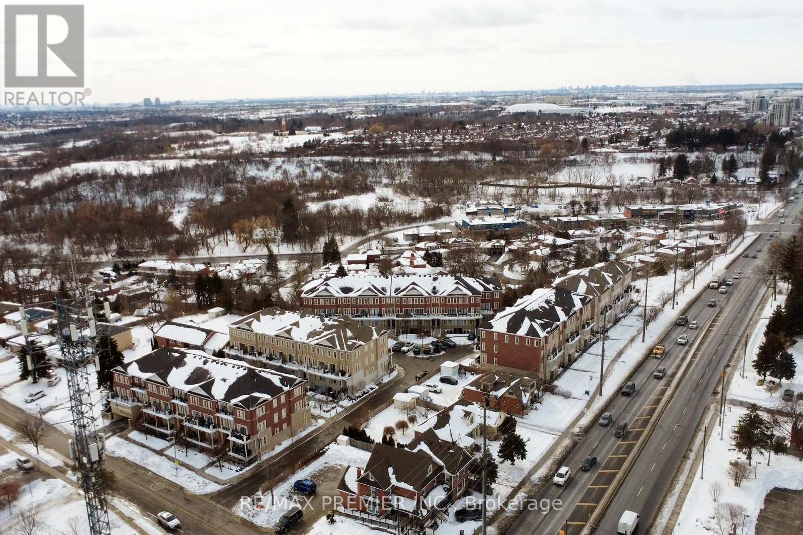 C14 - 26 Bruce Street, Vaughan, Ontario  L4L 0H4 - Photo 31 - N12979330