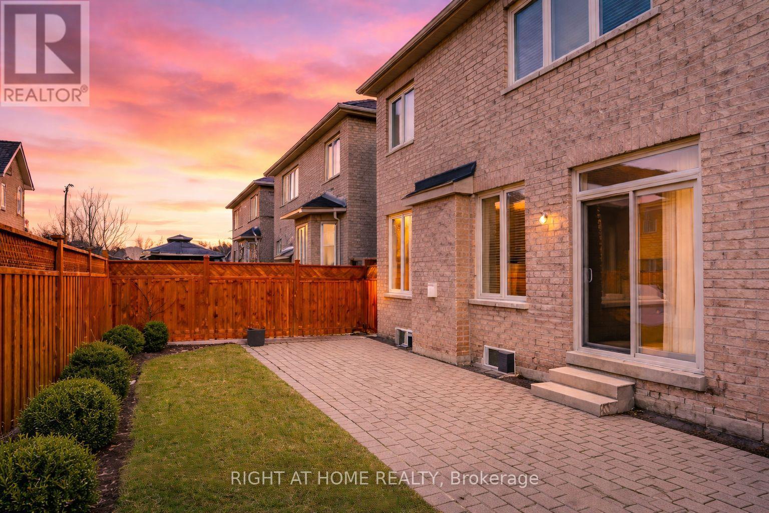 58 Capera Drive, Vaughan, Ontario  L4H 3L3 - Photo 20 - N12979350