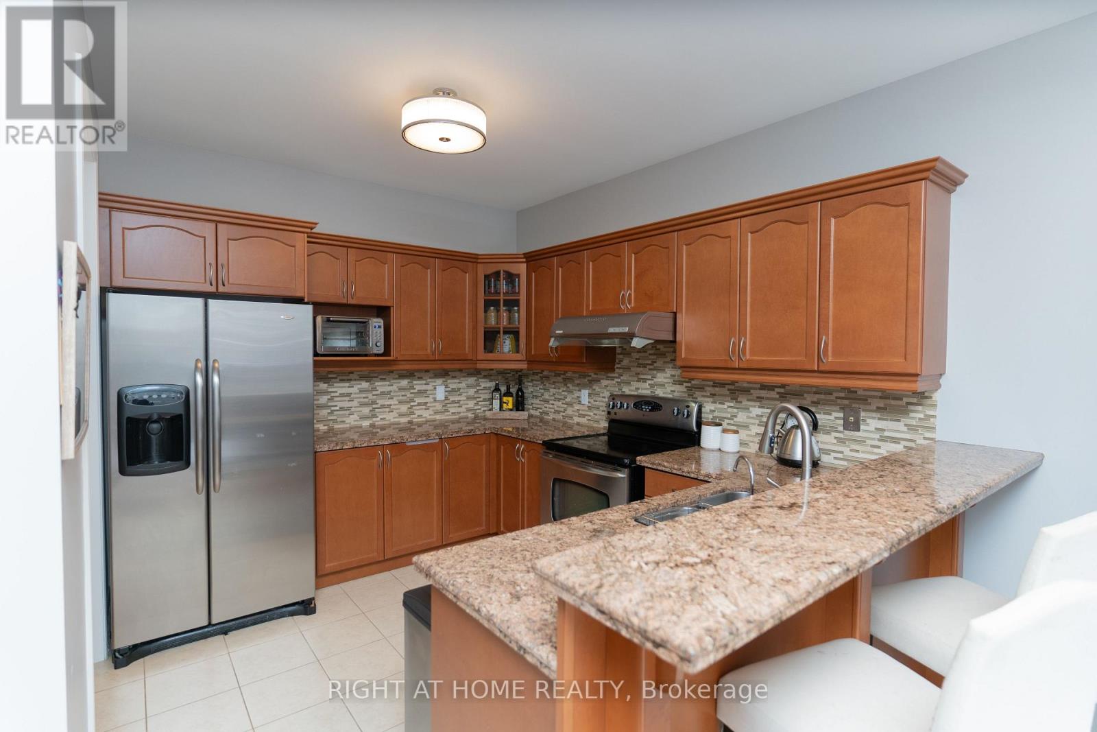 58 Capera Drive, Vaughan, Ontario  L4H 3L3 - Photo 9 - N12979350