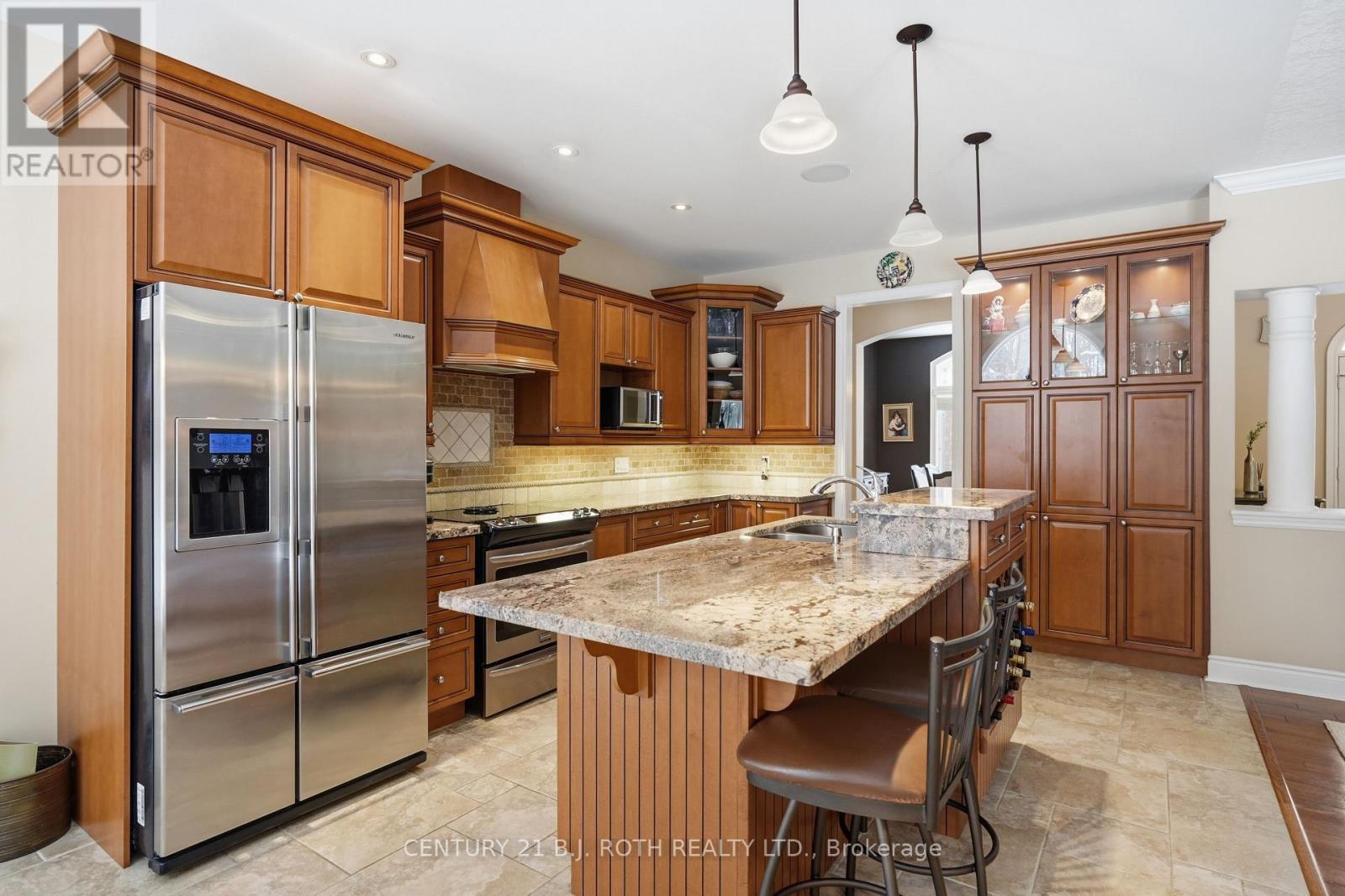 6 Lloyd Cook Drive E, Springwater, Ontario  L4M 4S4 - Photo 11 - S12979256