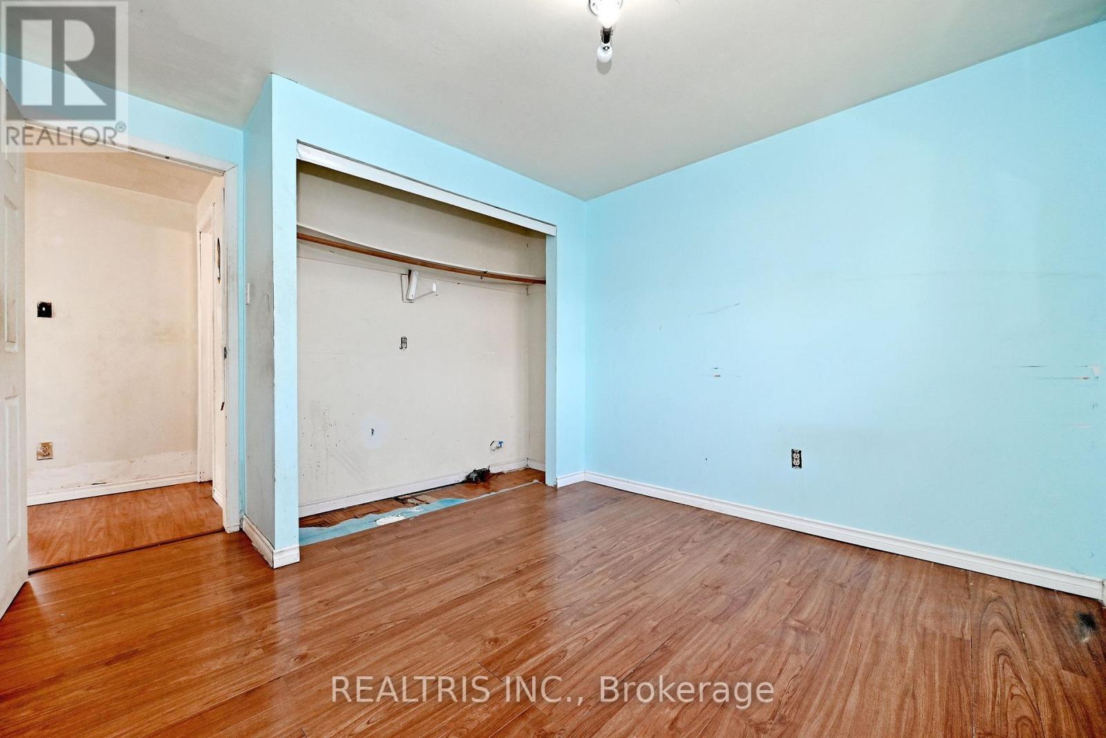 116 Sutherland Avenue, Brampton, Ontario  L6V 2H7 - Photo 17 - W12979260