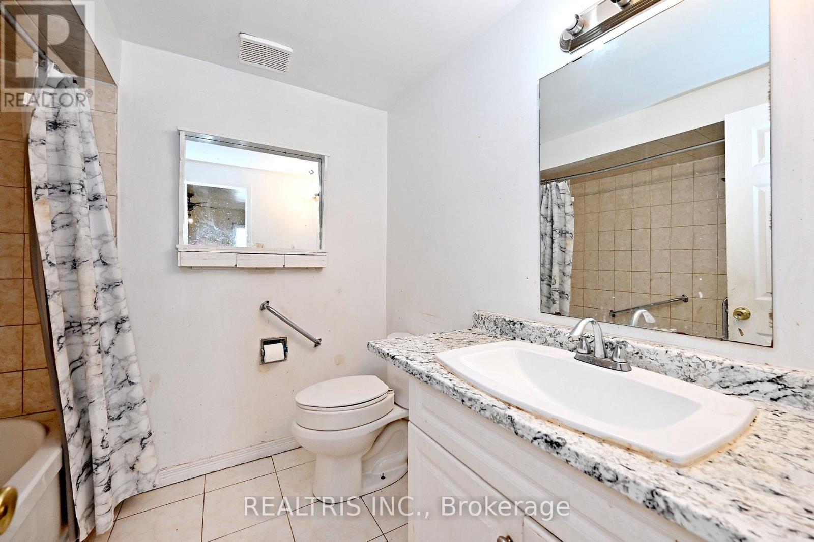 116 Sutherland Avenue, Brampton, Ontario  L6V 2H7 - Photo 20 - W12979260