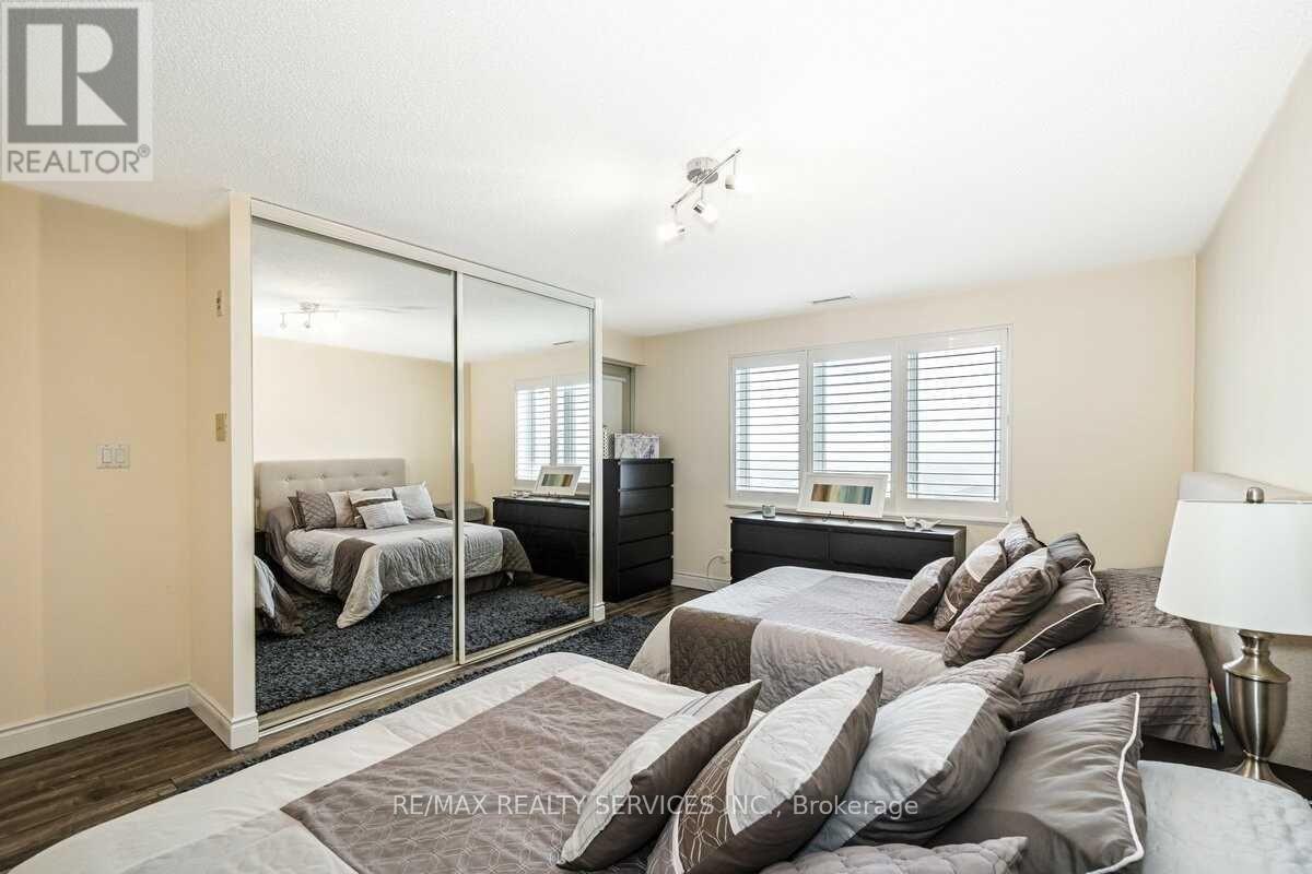 508 - 10 Dayspring Circle, Brampton, Ontario  L6P 1B9 - Photo 9 - W12979270