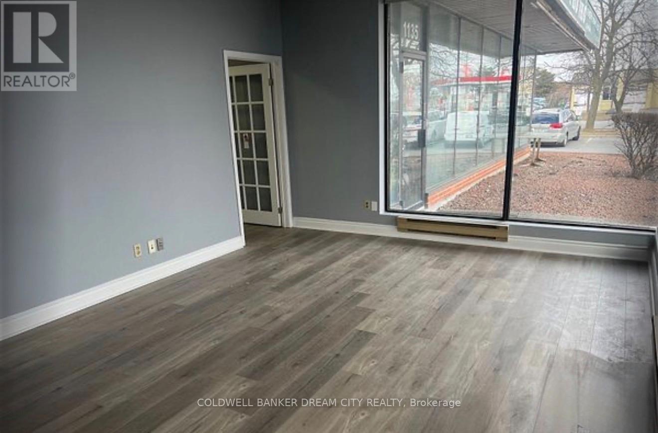 1133 Derry Road E, Mississauga, Ontario  L5T 1P3 - Photo 4 - W12979276