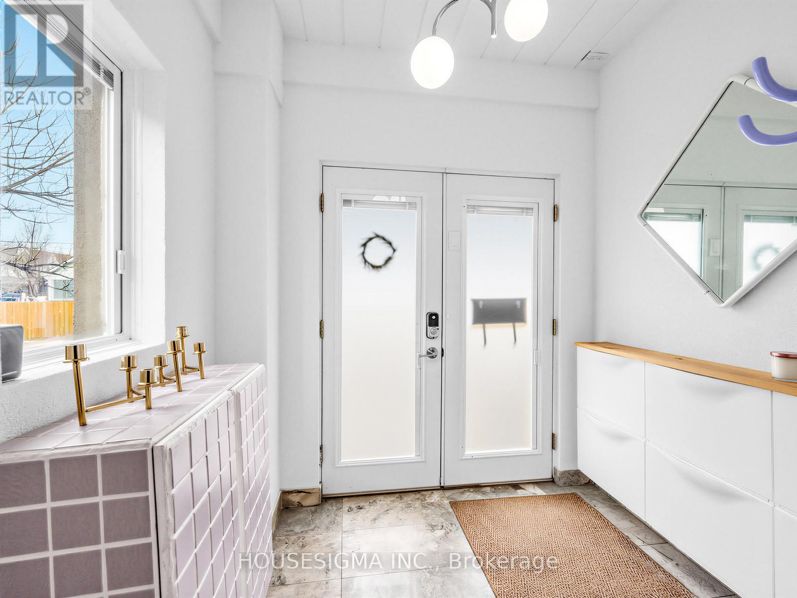 75 Henrietta Street, Toronto, Ontario  M6N 1S5 - Photo 2 - W12979312