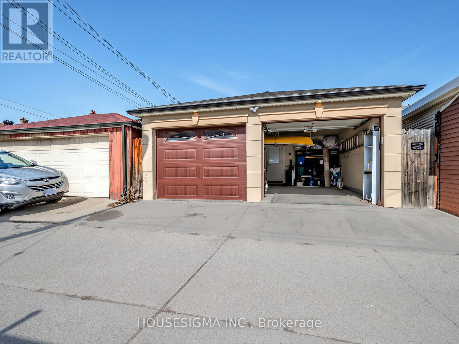 75 Henrietta Street, Toronto, Ontario  M6N 1S5 - Photo 21 - W12979312