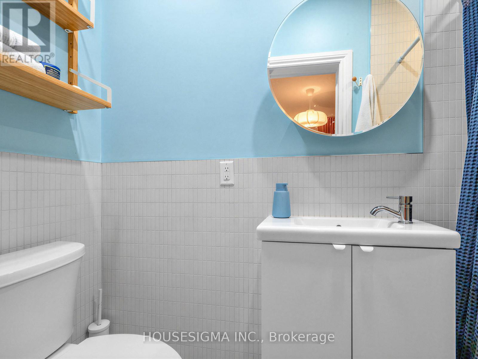 75 Henrietta Street, Toronto, Ontario  M6N 1S5 - Photo 6 - W12979312