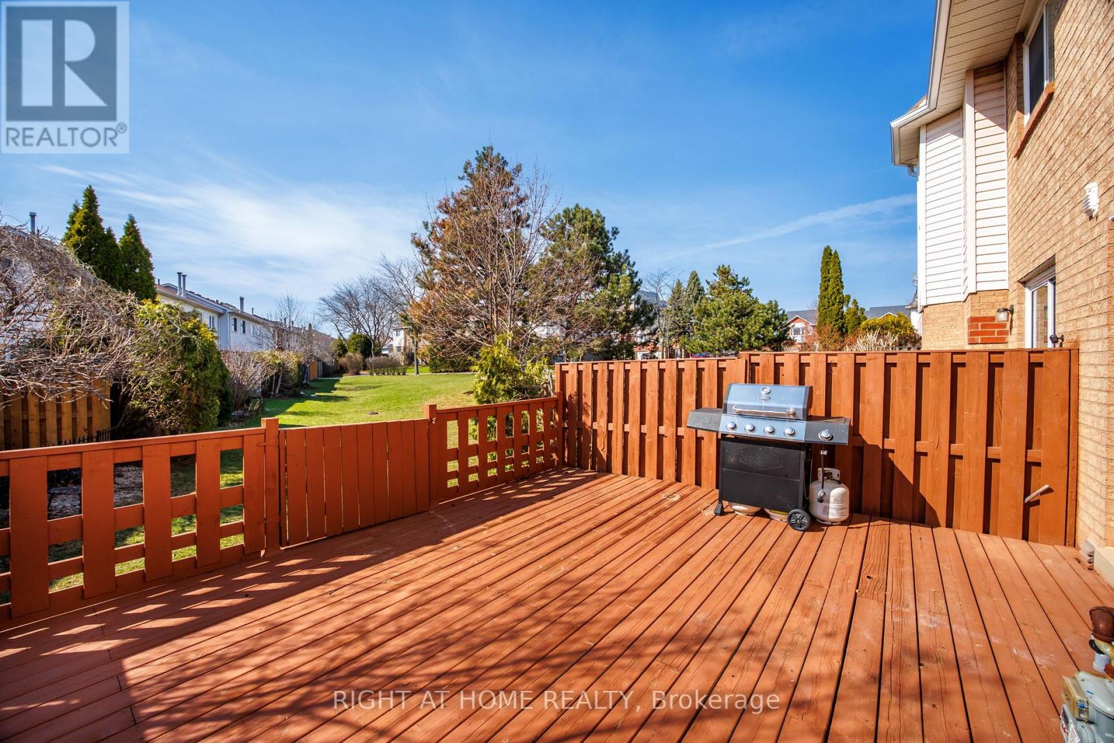 100 - 2350 Grand Ravine Drive, Oakville, Ontario  L6H 6E2 - Photo 28 - W12979314