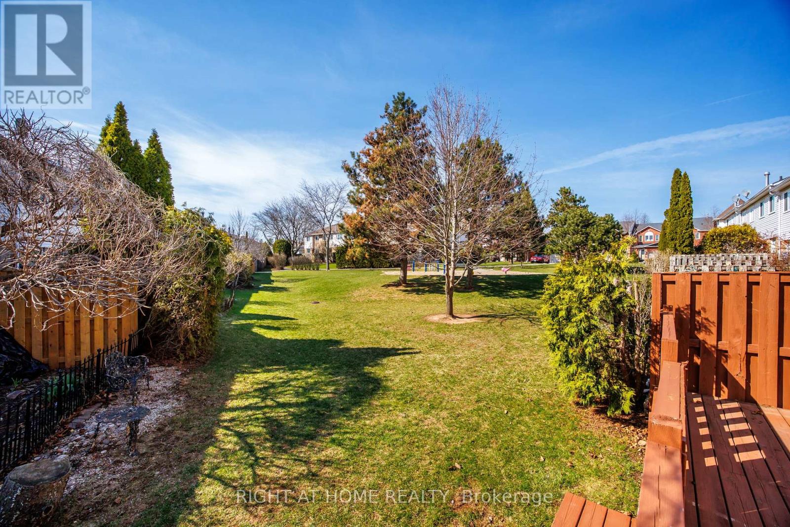 100 - 2350 Grand Ravine Drive, Oakville, Ontario  L6H 6E2 - Photo 30 - W12979314