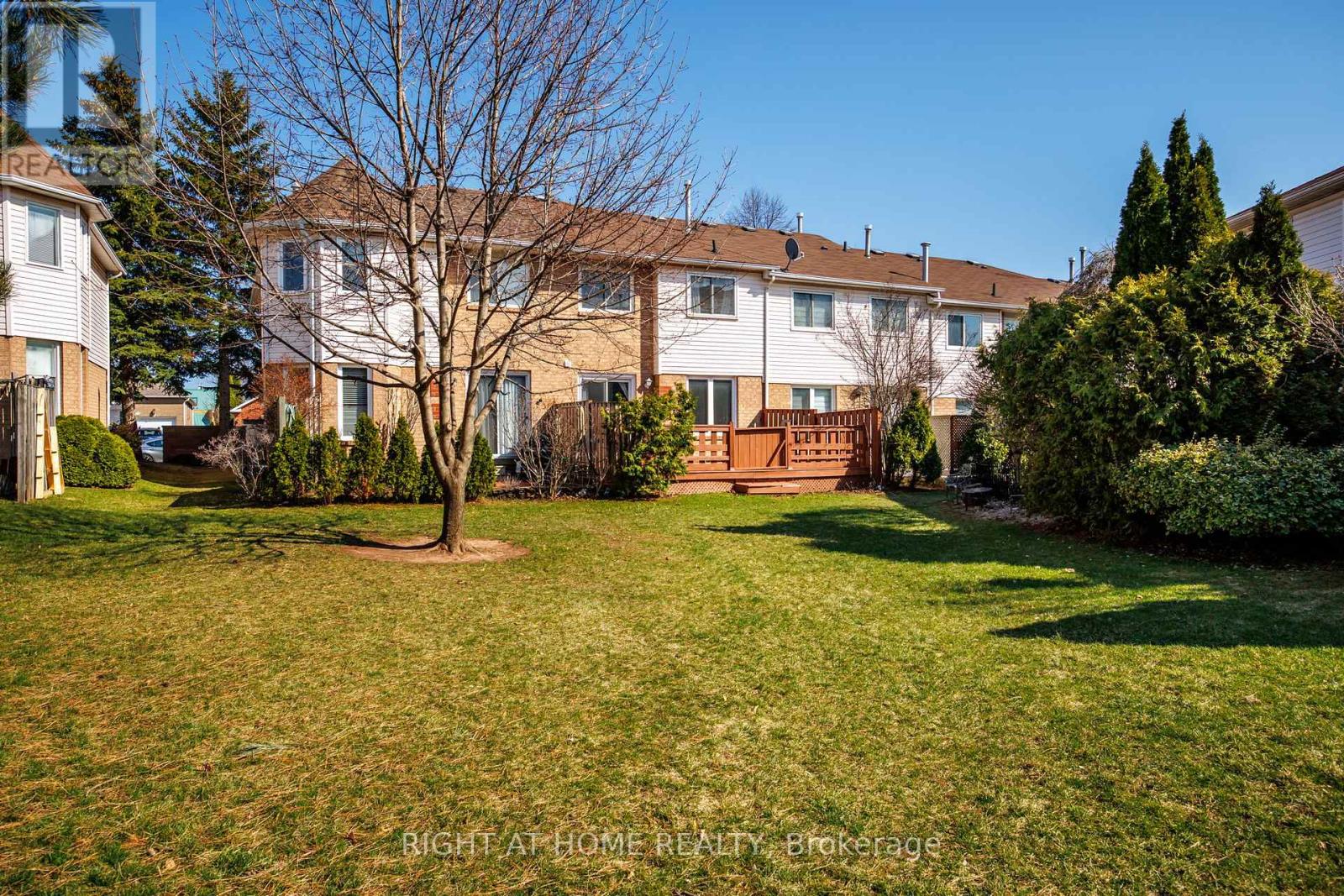 100 - 2350 Grand Ravine Drive, Oakville, Ontario  L6H 6E2 - Photo 34 - W12979314