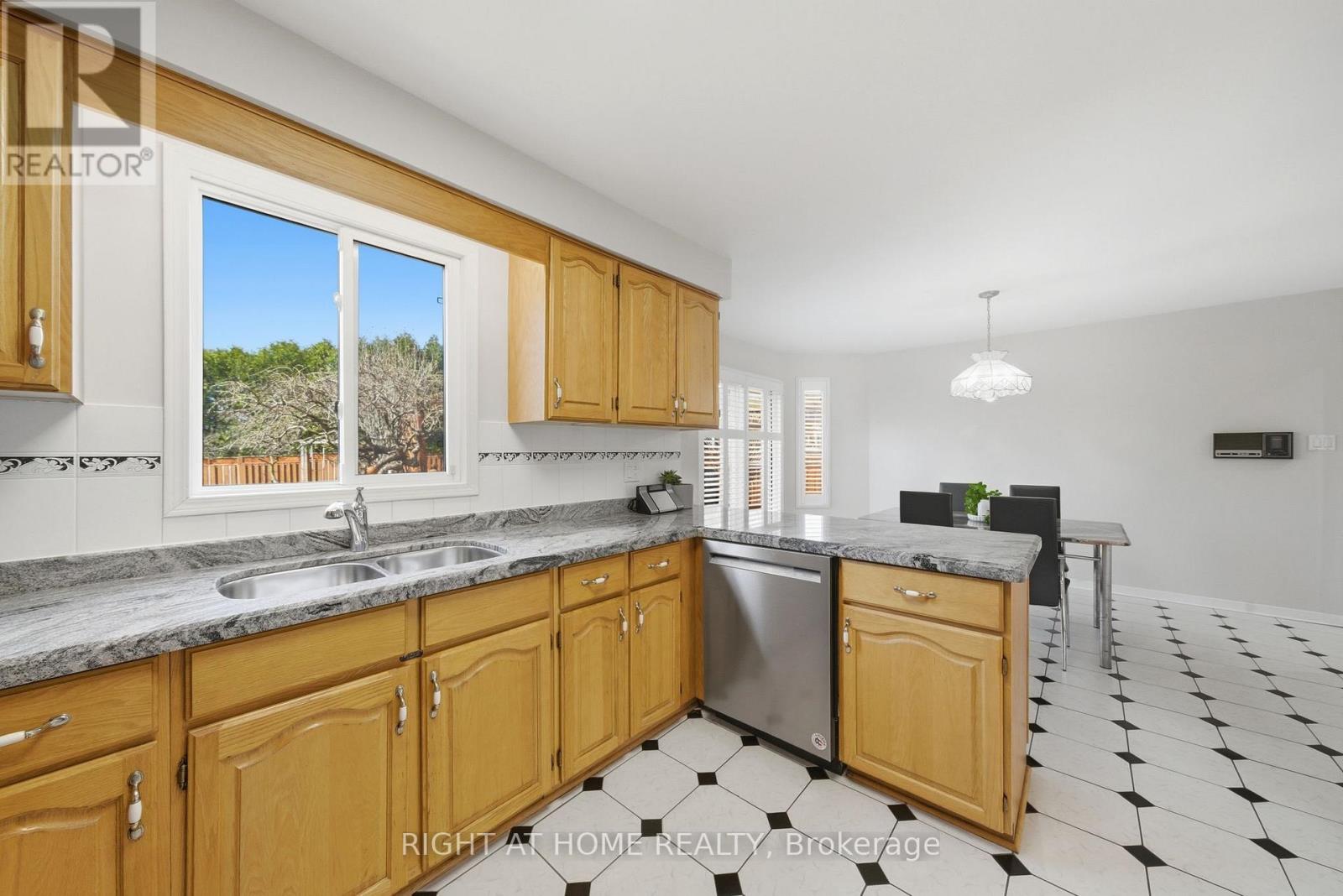 3300 Redmond Road, Mississauga, Ontario  L5B 3X1 - Photo 18 - W12979324