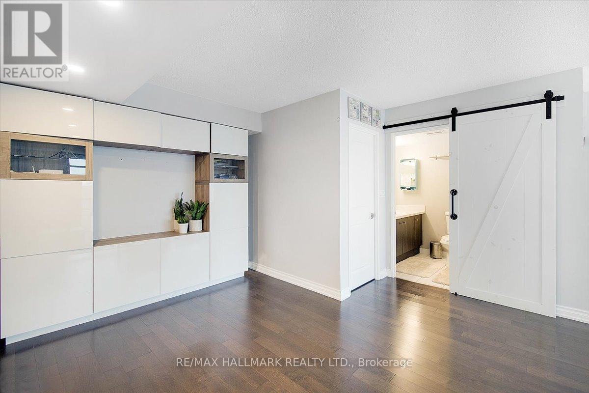 725 - 250 Manitoba Street, Toronto, Ontario  M8Y 4G8 - Photo 13 - W12979336