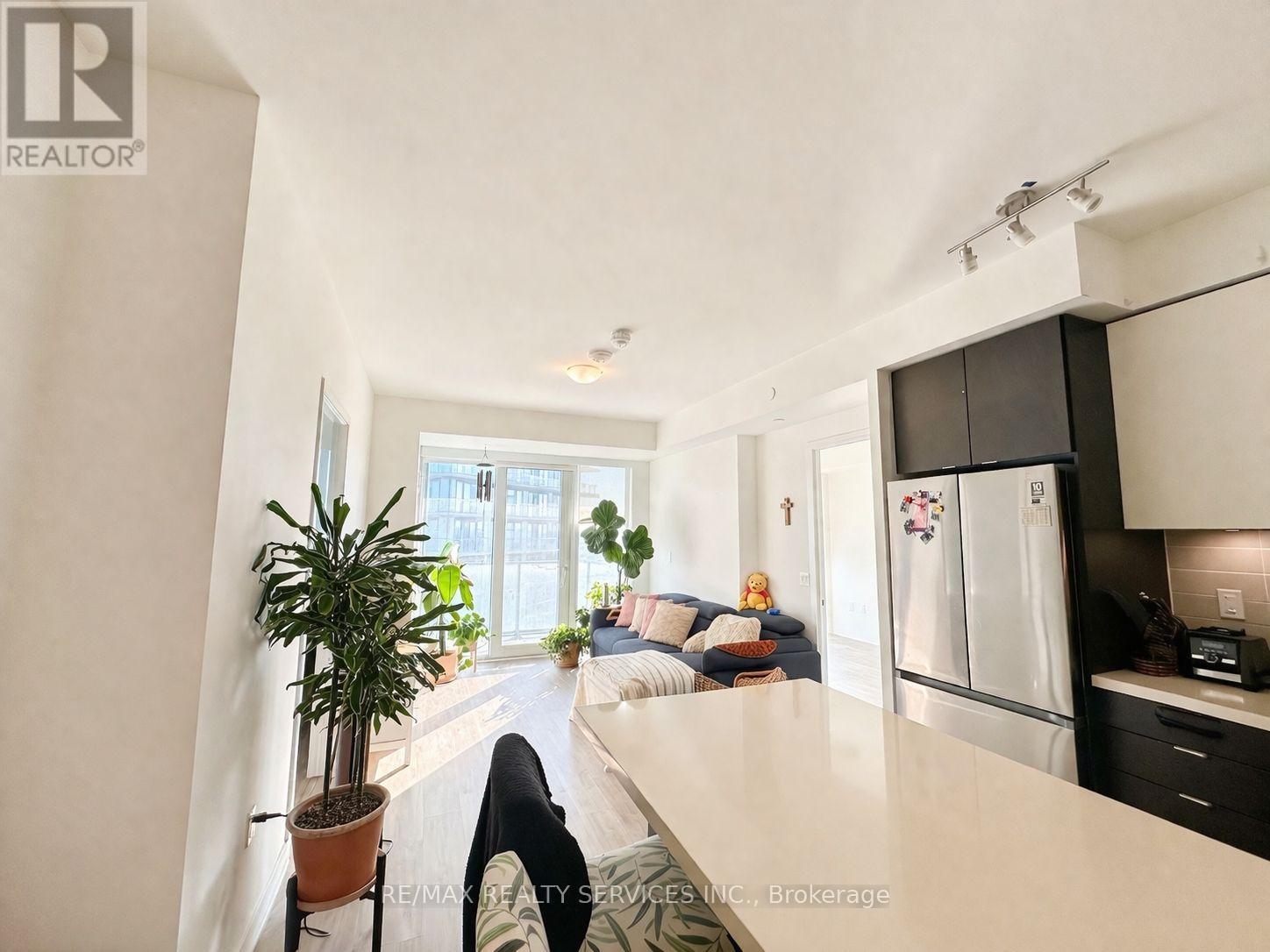 1706 - 4675 Metcalfe Avenue, Mississauga, Ontario  L5M 0Z8 - Photo 5 - W12979344