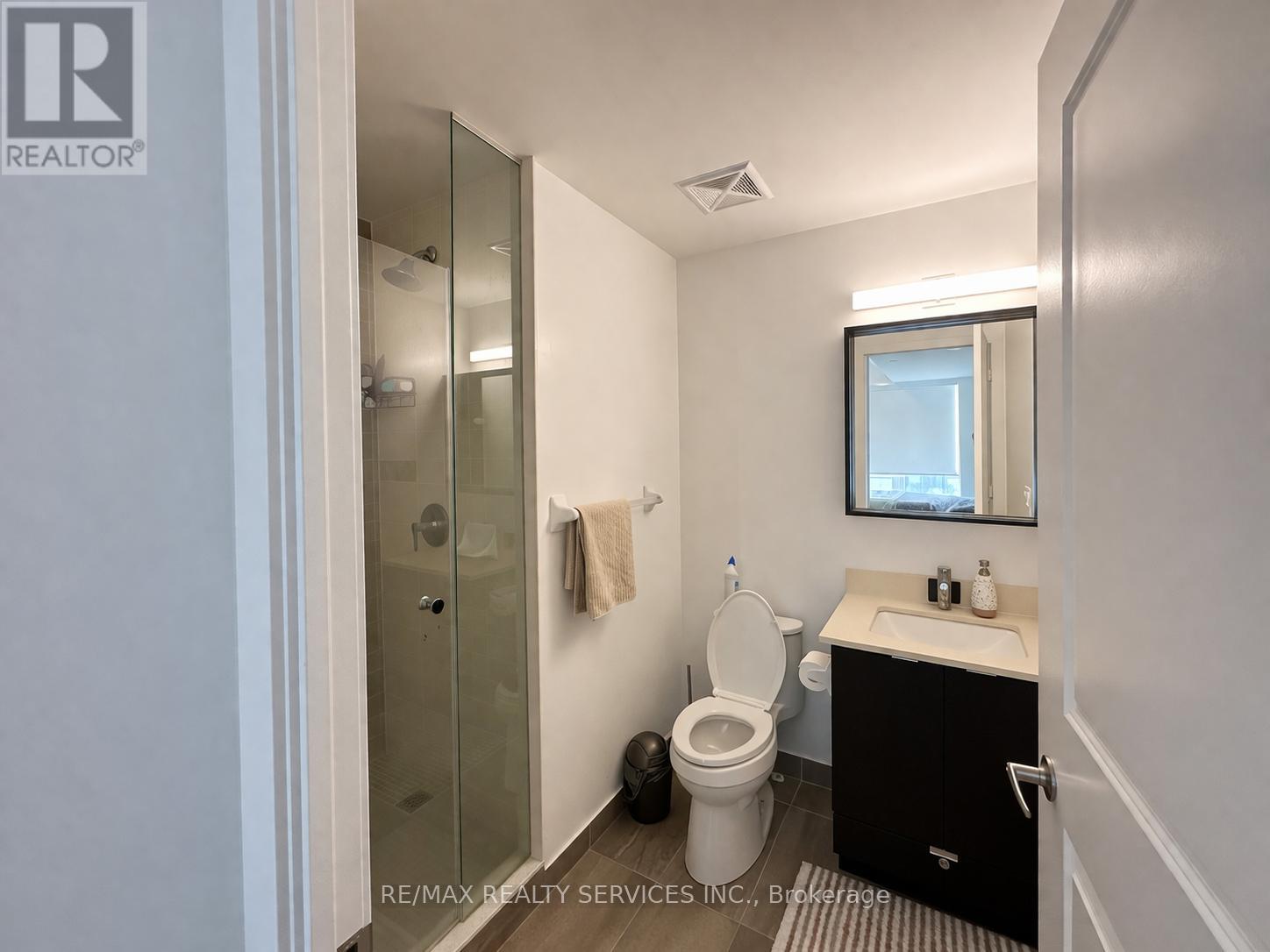 1706 - 4675 Metcalfe Avenue, Mississauga, Ontario  L5M 0Z8 - Photo 8 - W12979344