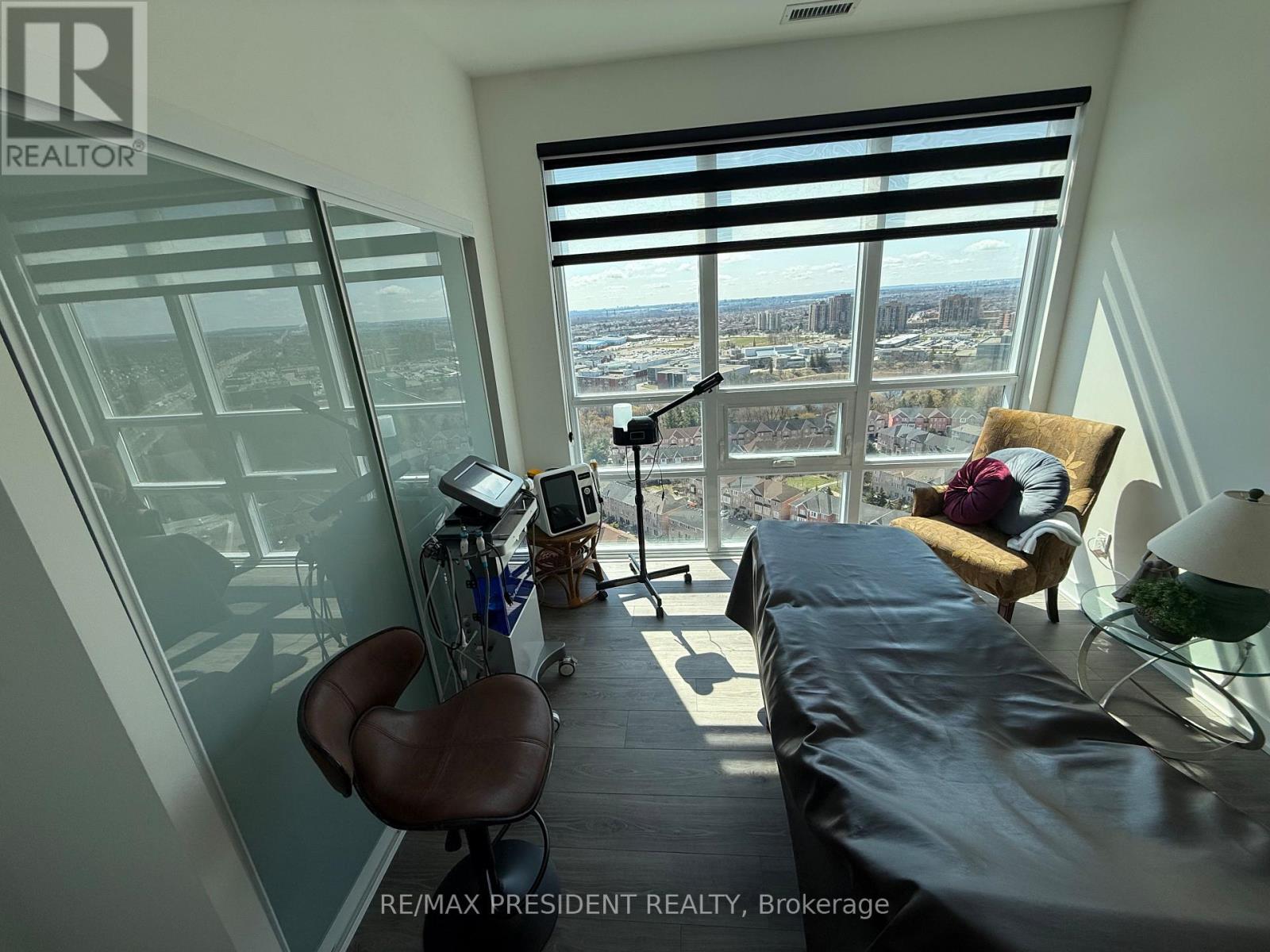 2104 - 225 Malta Avenue, Brampton (Fletcher's Creek South), Ontario  L6Y 6T6 - Photo 5 - W12979372