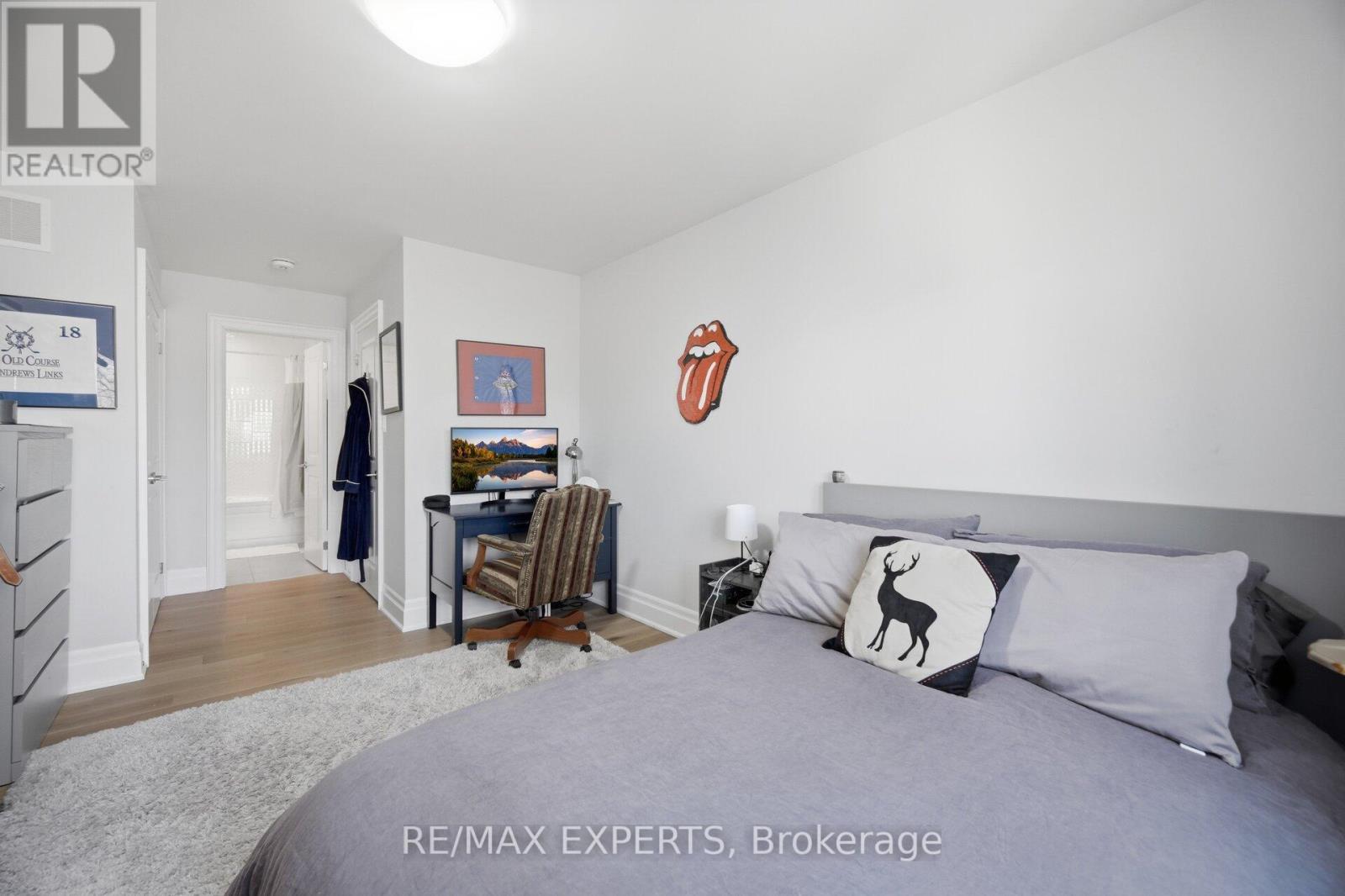 22 Kipling Grove Court, Toronto, Ontario  M9B 0C6 - Photo 23 - W12979376