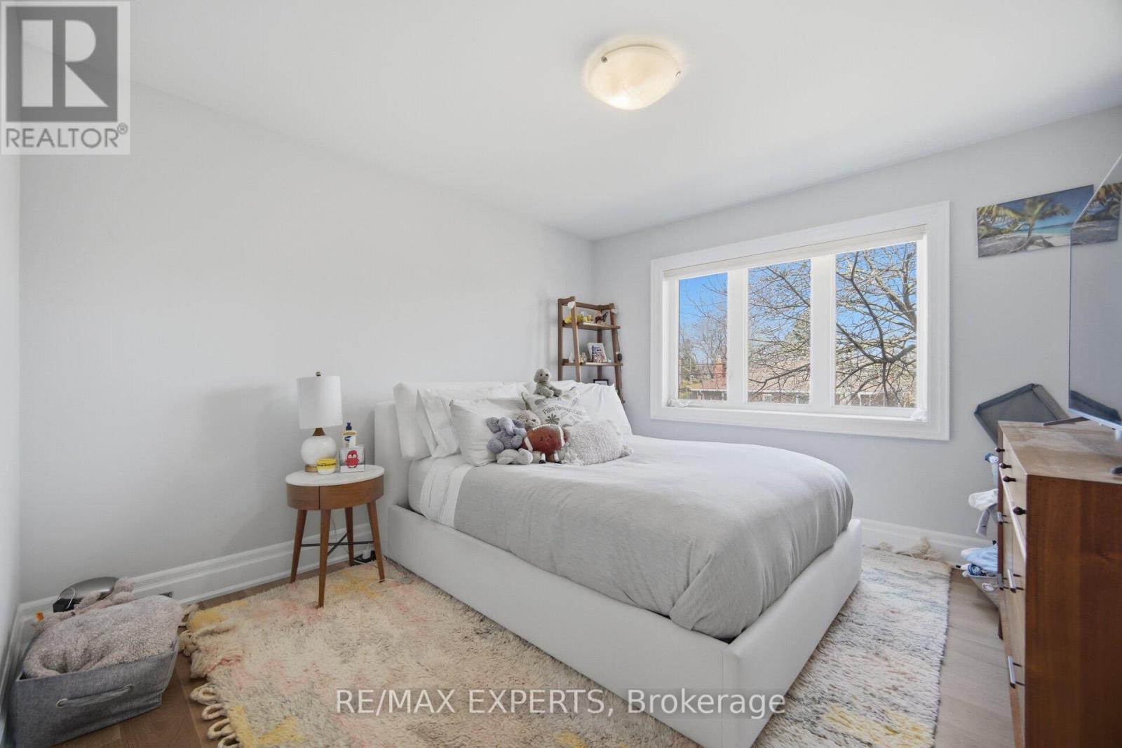 22 Kipling Grove Court, Toronto, Ontario  M9B 0C6 - Photo 25 - W12979376