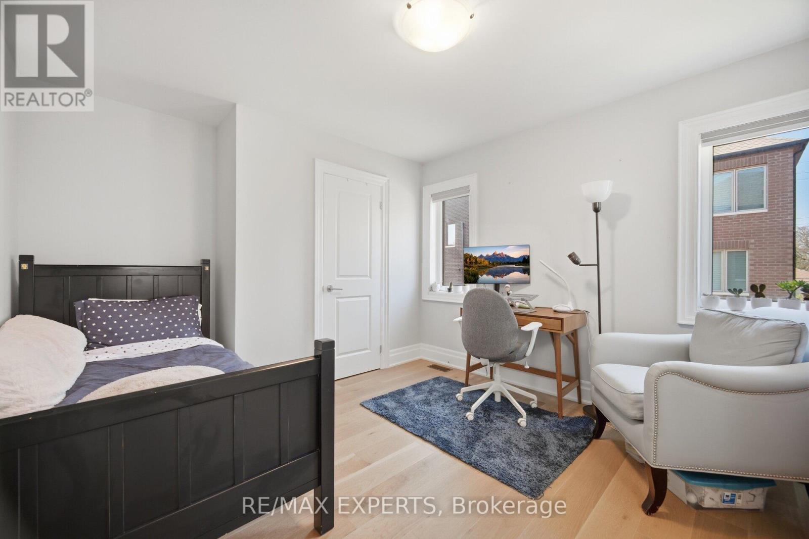 22 Kipling Grove Court, Toronto, Ontario  M9B 0C6 - Photo 28 - W12979376