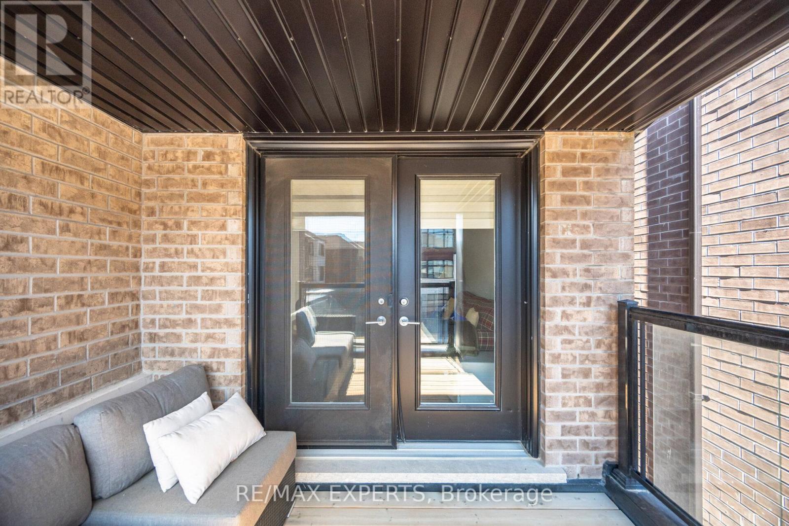 22 Kipling Grove Court, Toronto, Ontario  M9B 0C6 - Photo 30 - W12979376