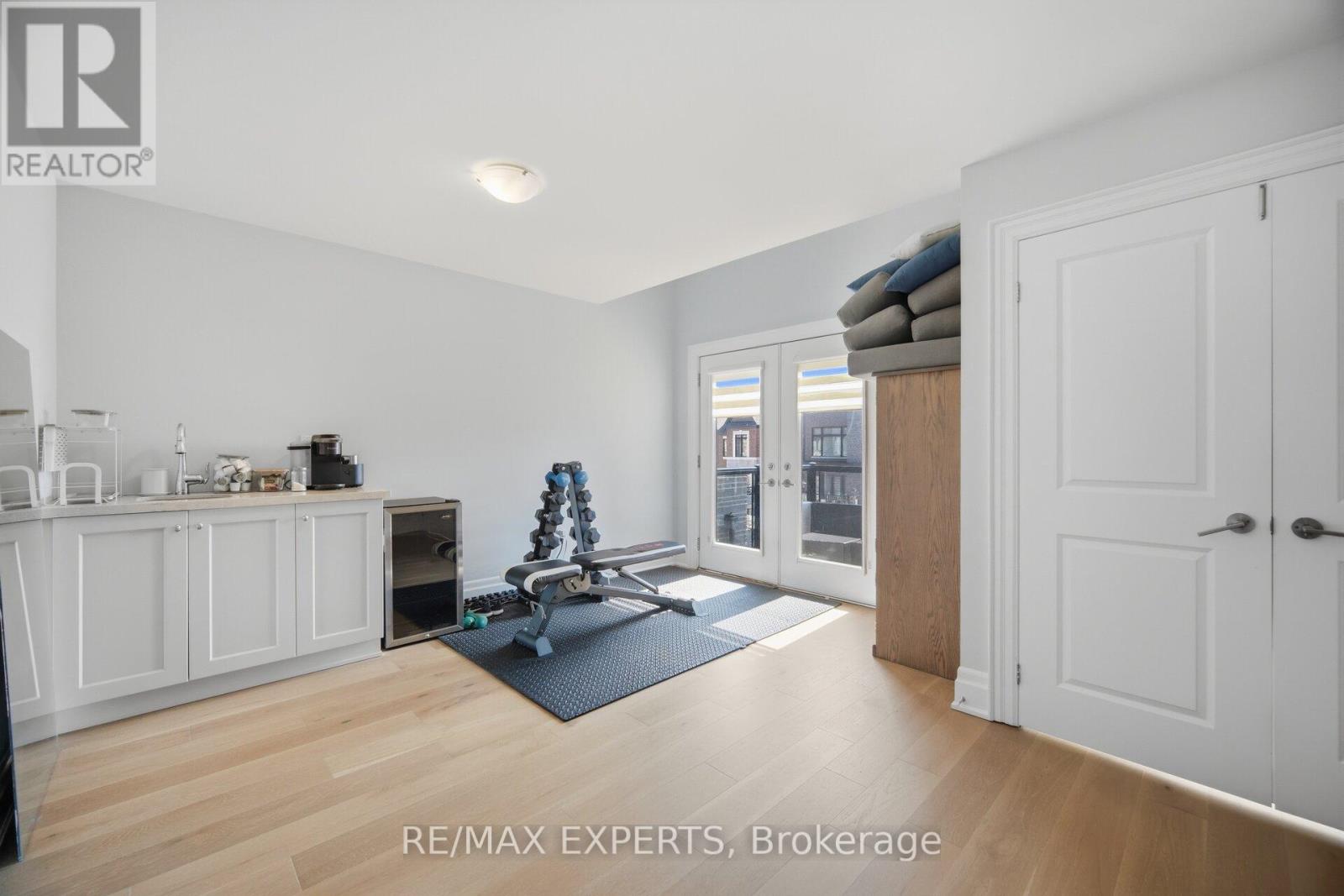 22 Kipling Grove Court, Toronto, Ontario  M9B 0C6 - Photo 32 - W12979376