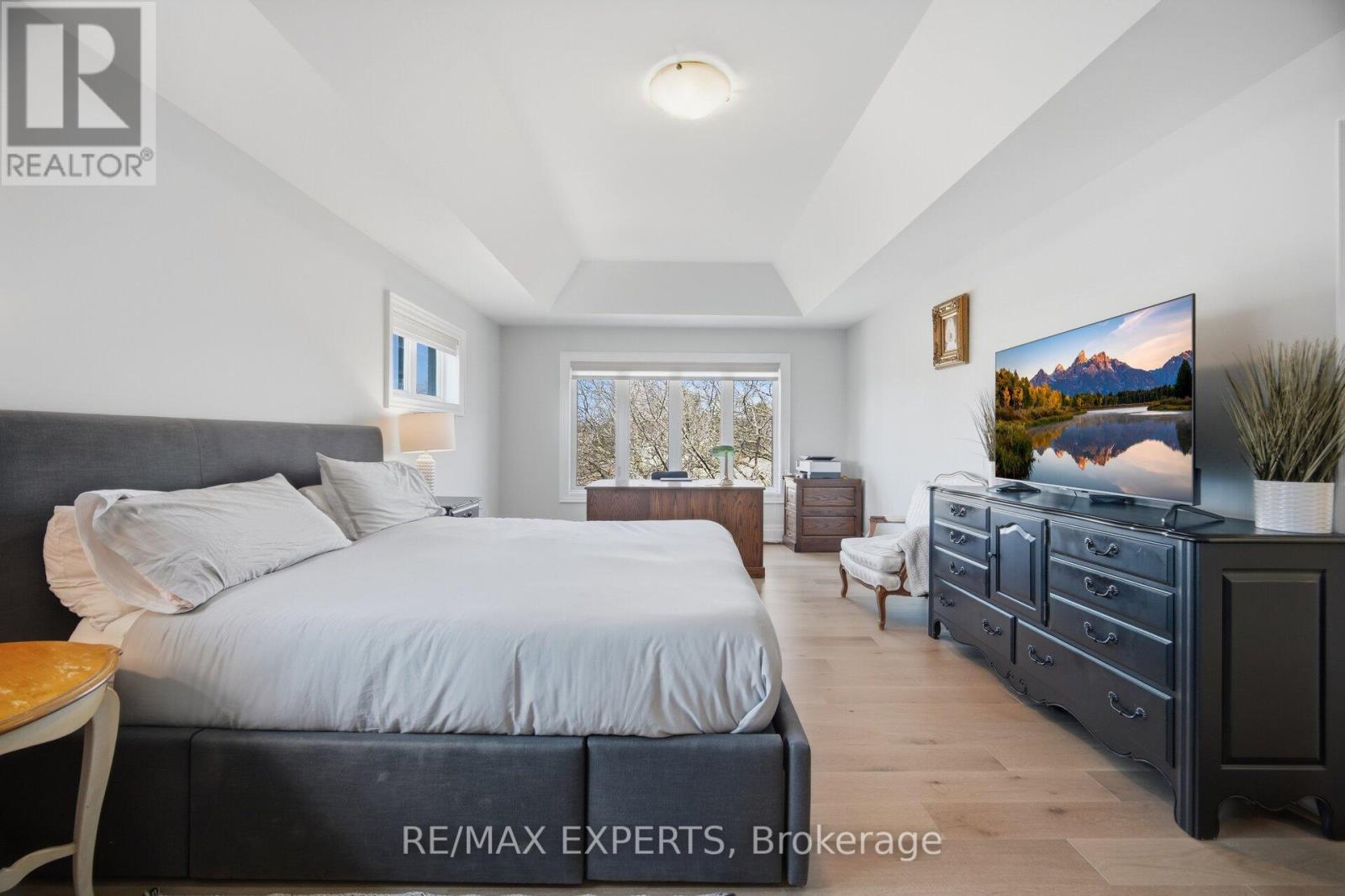 22 Kipling Grove Court, Toronto, Ontario  M9B 0C6 - Photo 33 - W12979376