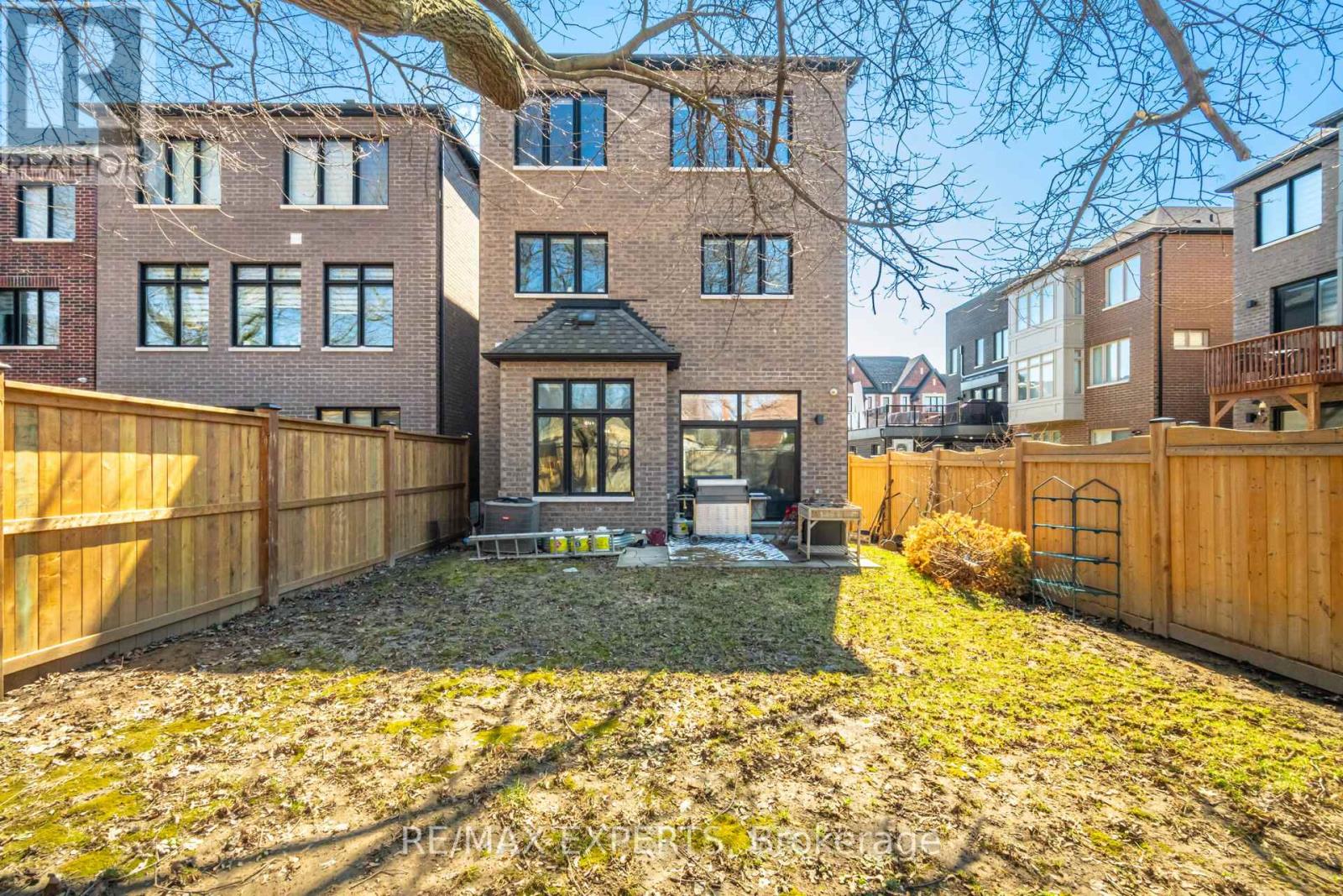22 Kipling Grove Court, Toronto, Ontario  M9B 0C6 - Photo 40 - W12979376