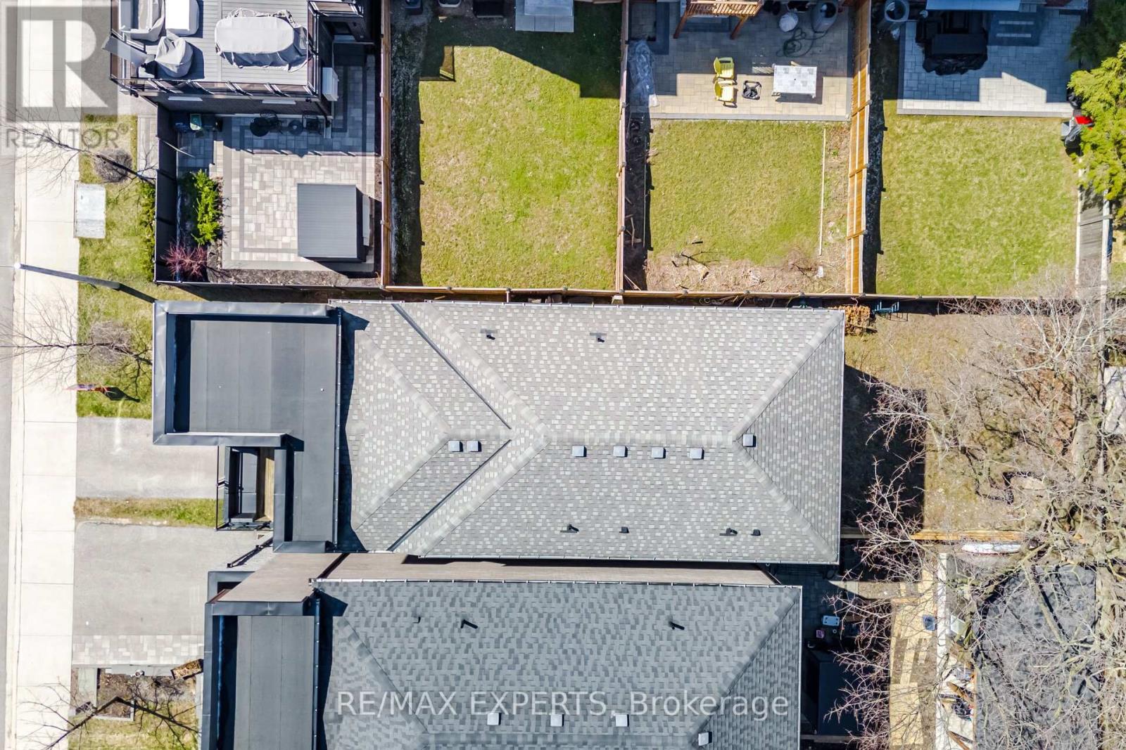 22 Kipling Grove Court, Toronto, Ontario  M9B 0C6 - Photo 41 - W12979376