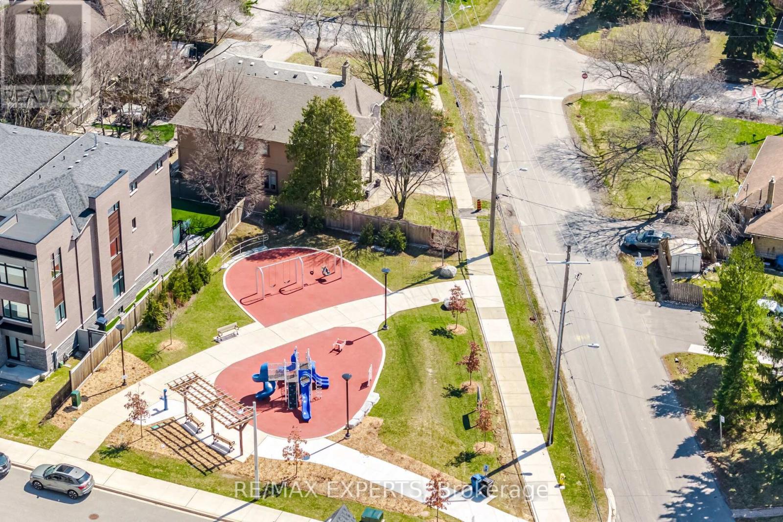 22 Kipling Grove Court, Toronto, Ontario  M9B 0C6 - Photo 47 - W12979376