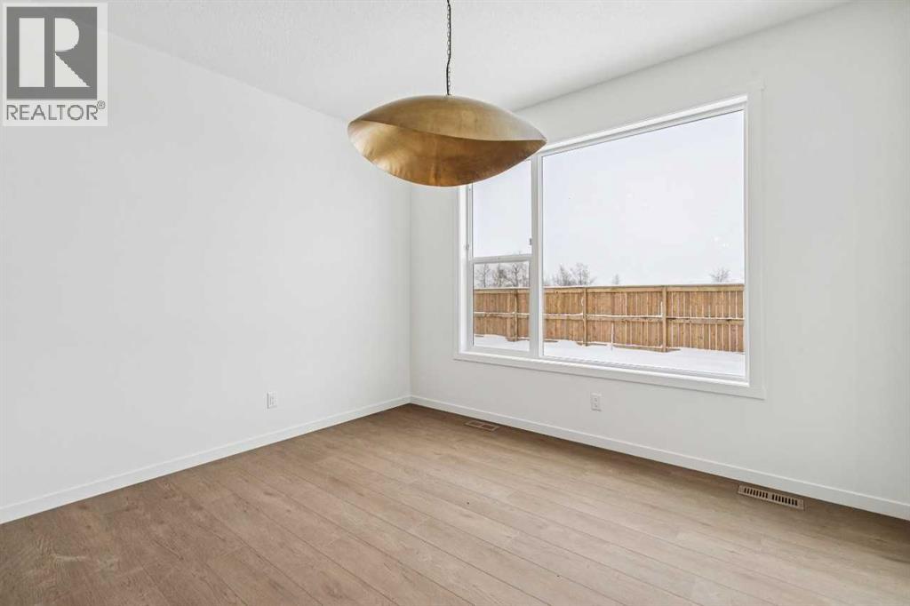 208 Southborough Common, Cochrane, Alberta  T4C 3J5 - Photo 17 - A2290815