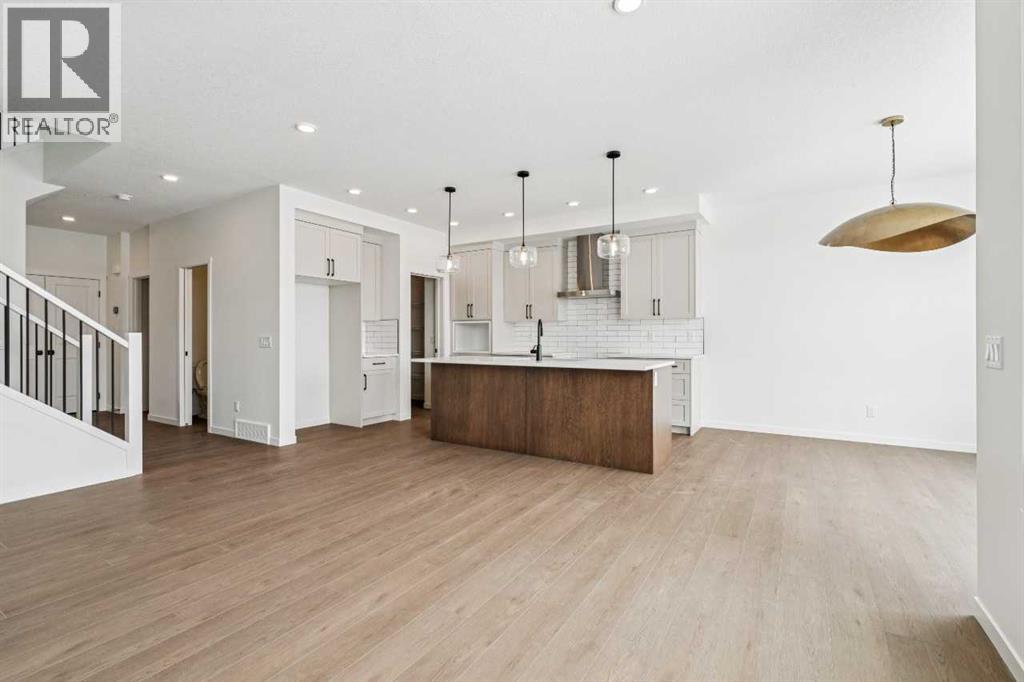 208 Southborough Common, Cochrane, Alberta  T4C 3J5 - Photo 6 - A2290815