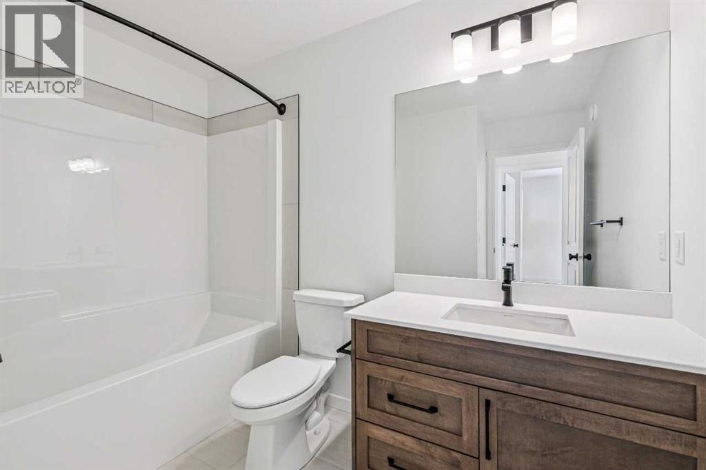 208 Southborough Common, Cochrane, Alberta  T4C 3J5 - Photo 37 - A2290815