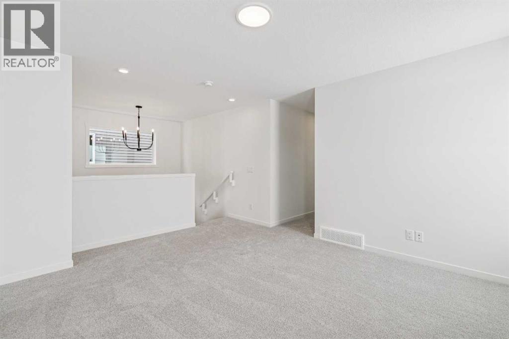 208 Southborough Common, Cochrane, Alberta  T4C 3J5 - Photo 22 - A2290815