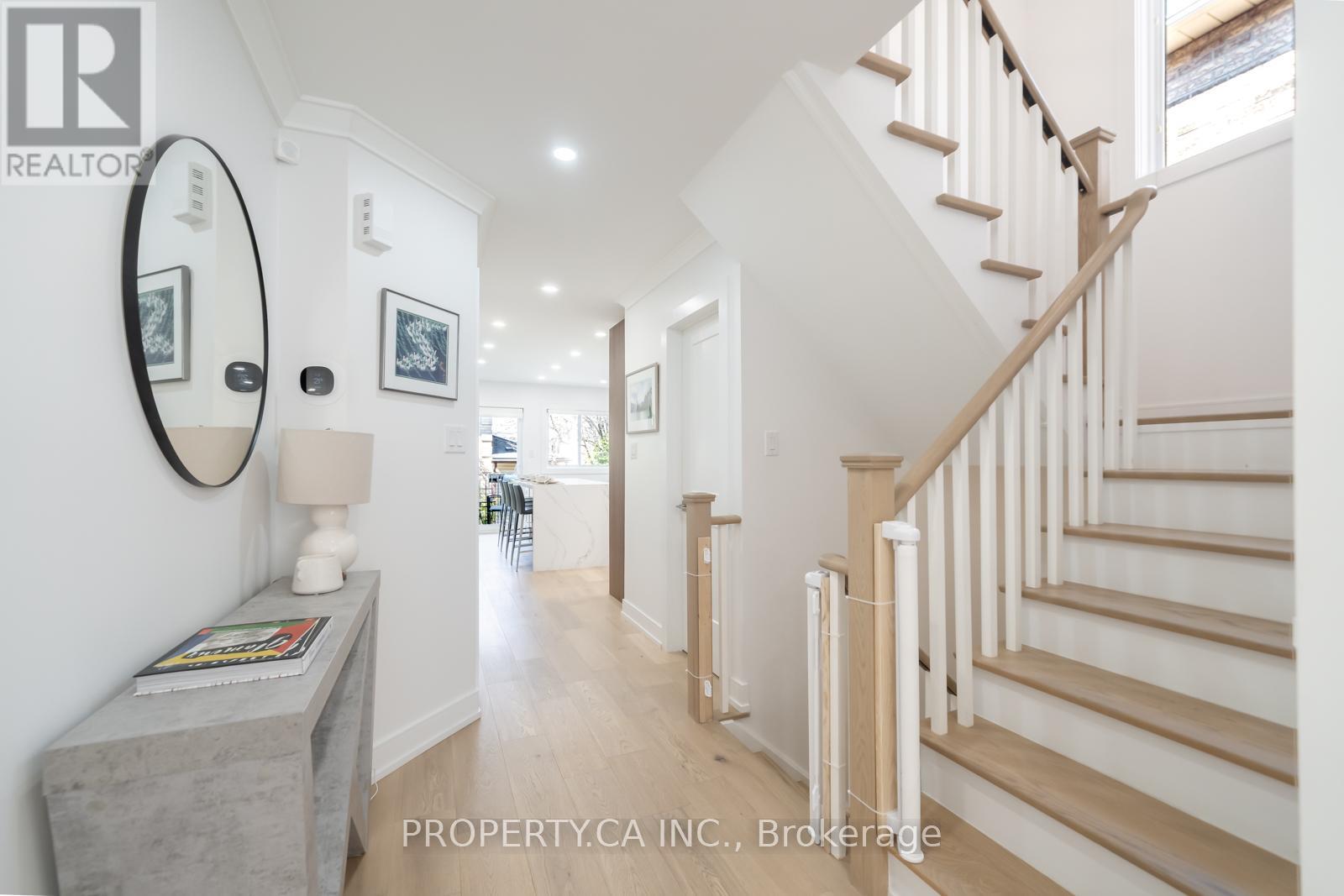 340 Lauder Avenue, Toronto, Ontario  M6E 3H8 - Photo 17 - C12979302