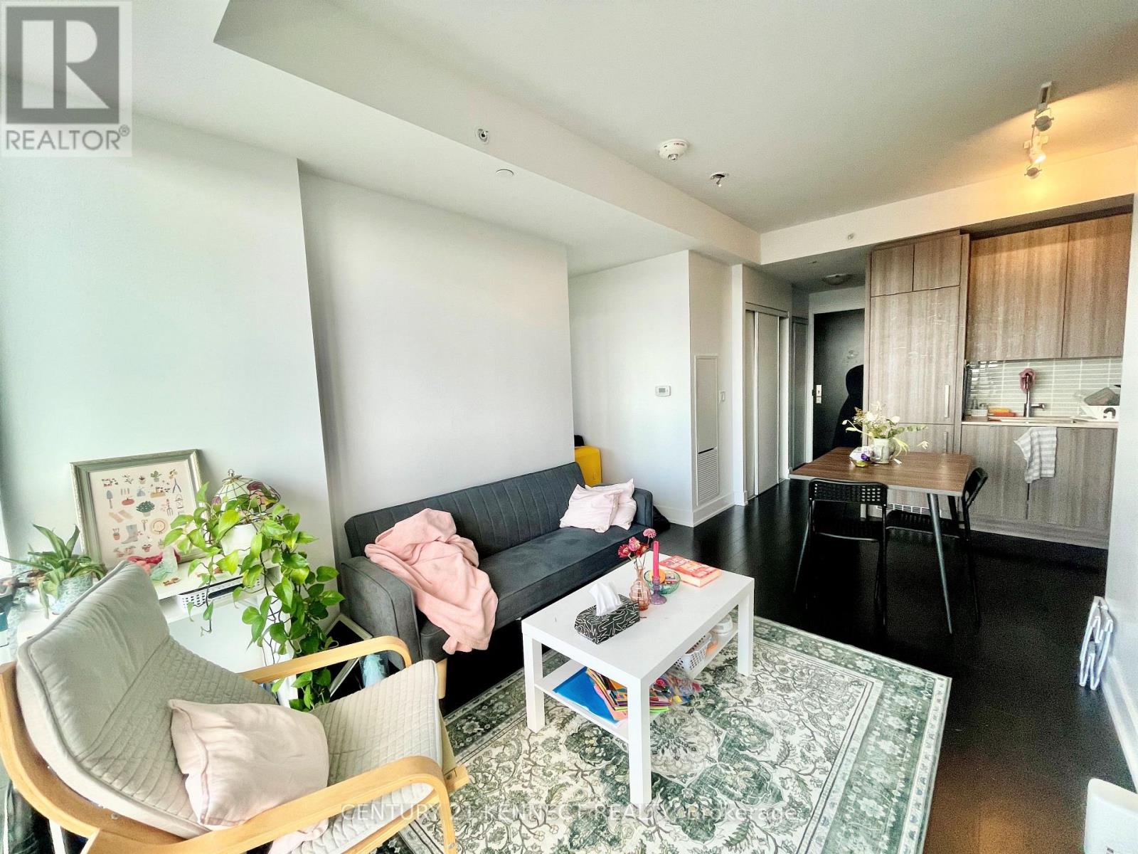 1201 - 181 Bedford Road, Toronto, Ontario  M5R 0C2 - Photo 5 - C12976210