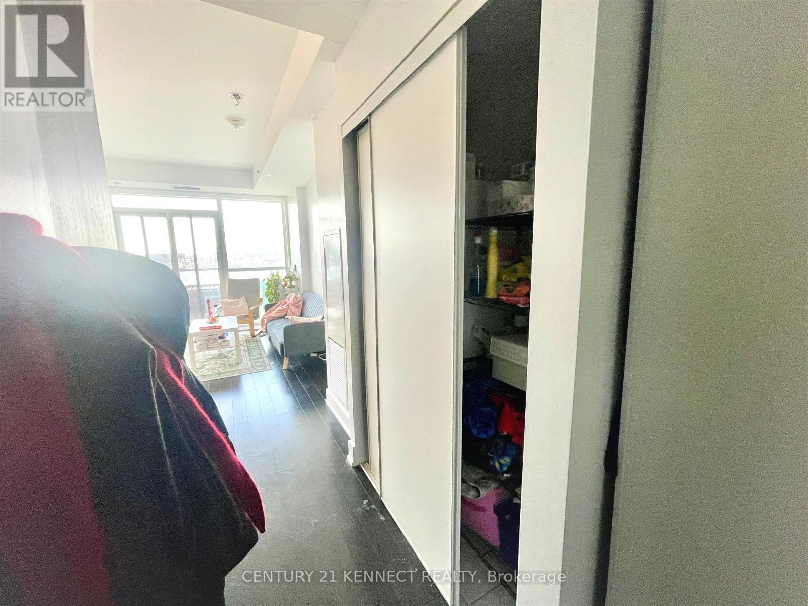 1201 - 181 Bedford Road, Toronto, Ontario  M5R 0C2 - Photo 15 - C12976210