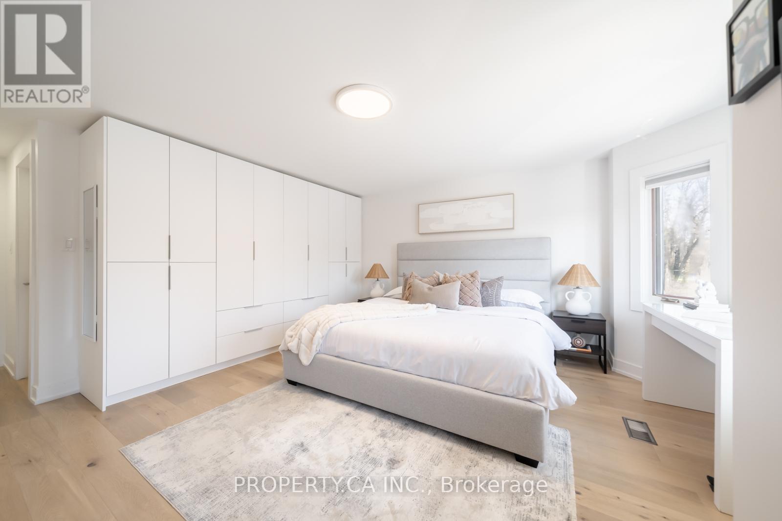 340 Lauder Avenue, Toronto, Ontario  M6E 3H8 - Photo 21 - C12979302