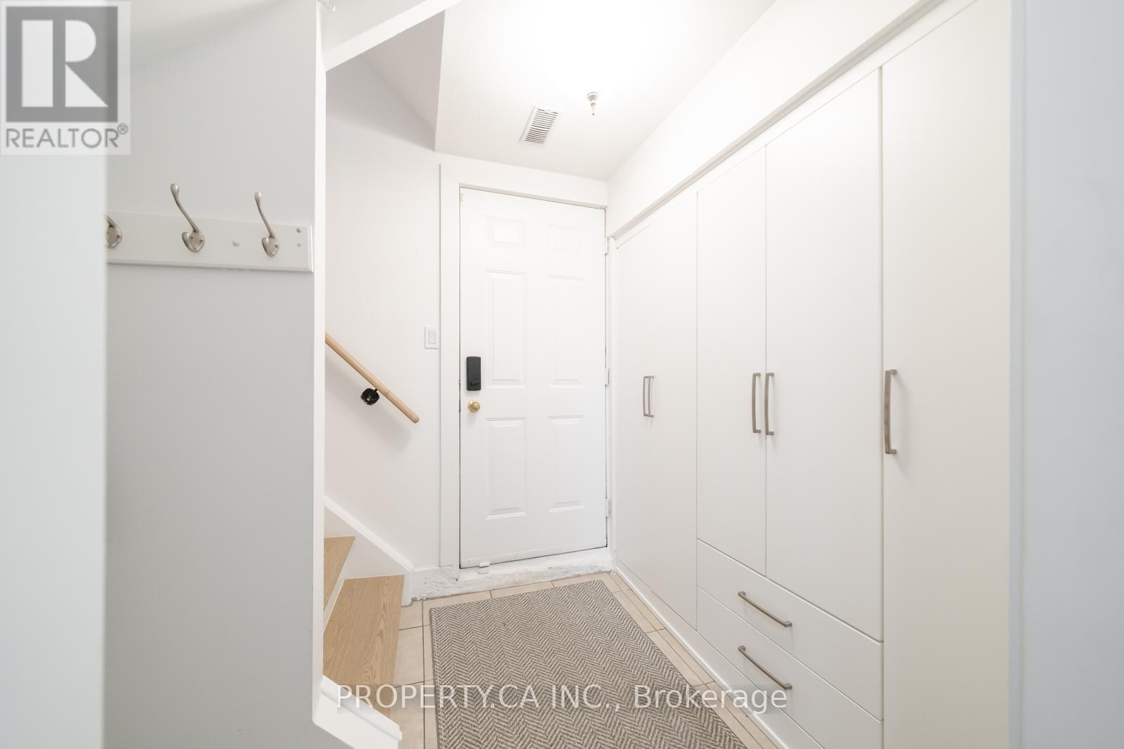 340 Lauder Avenue, Toronto, Ontario  M6E 3H8 - Photo 30 - C12979302