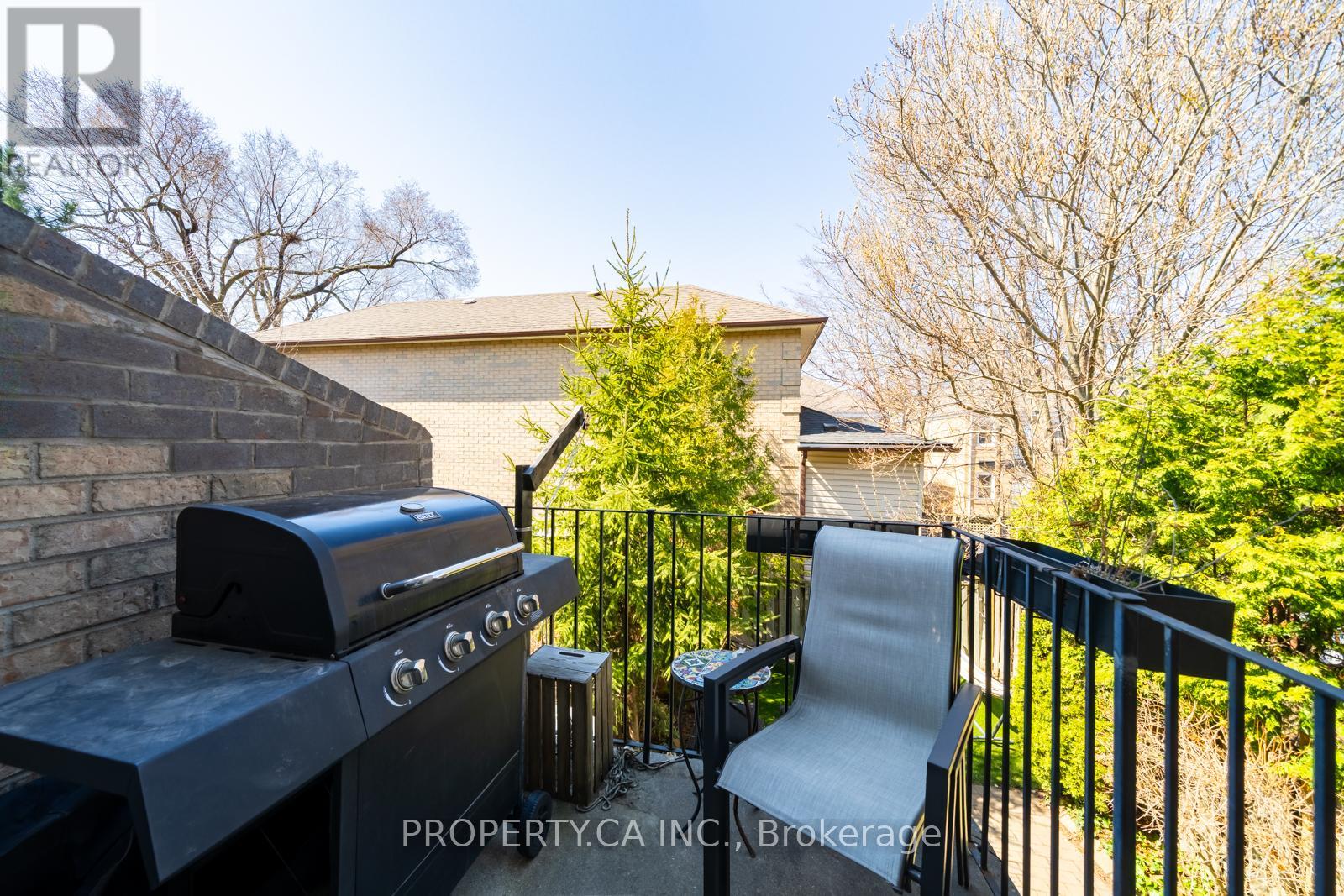 340 Lauder Avenue, Toronto, Ontario  M6E 3H8 - Photo 32 - C12979302